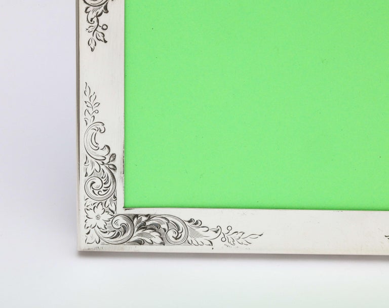Edwardian-Style Sterling Silver Picture Frame with Wood Back For Sale 1