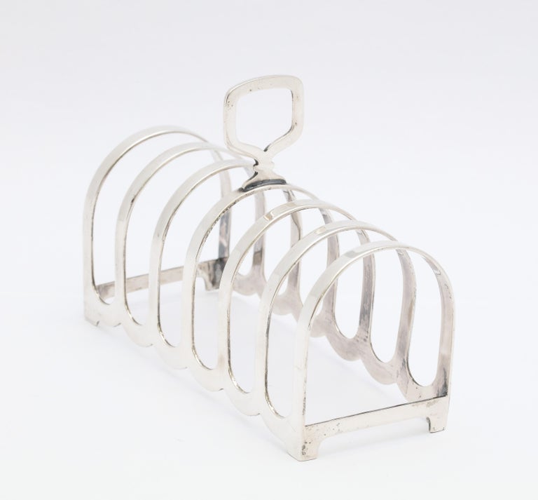 Edwardian, Style Sterling Silver Toast Rack In Good Condition For Sale In New York, NY