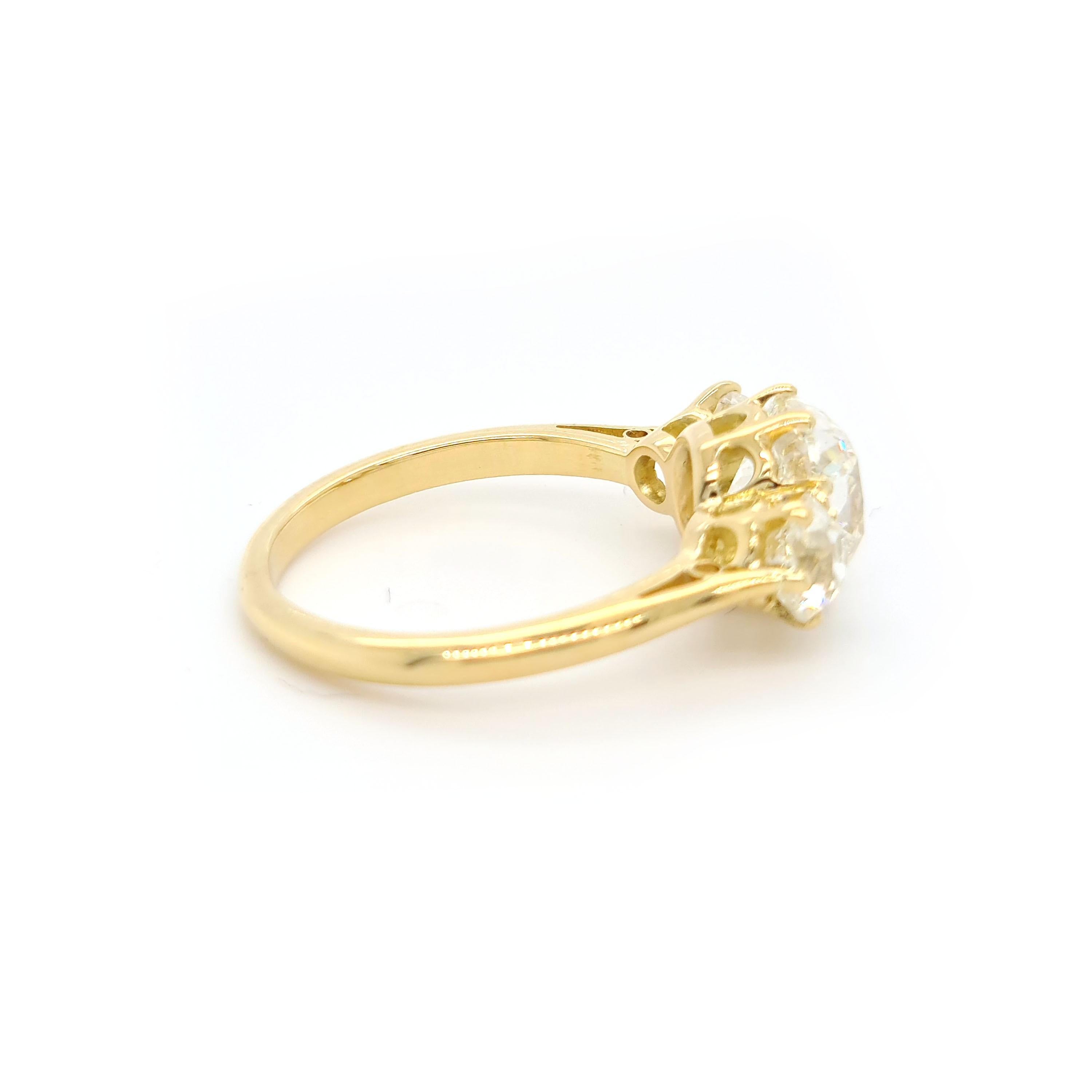 Women's Edwardian Style Three Stone Diamond And Gold Ring, 2.00 Carats J SI1 For Sale