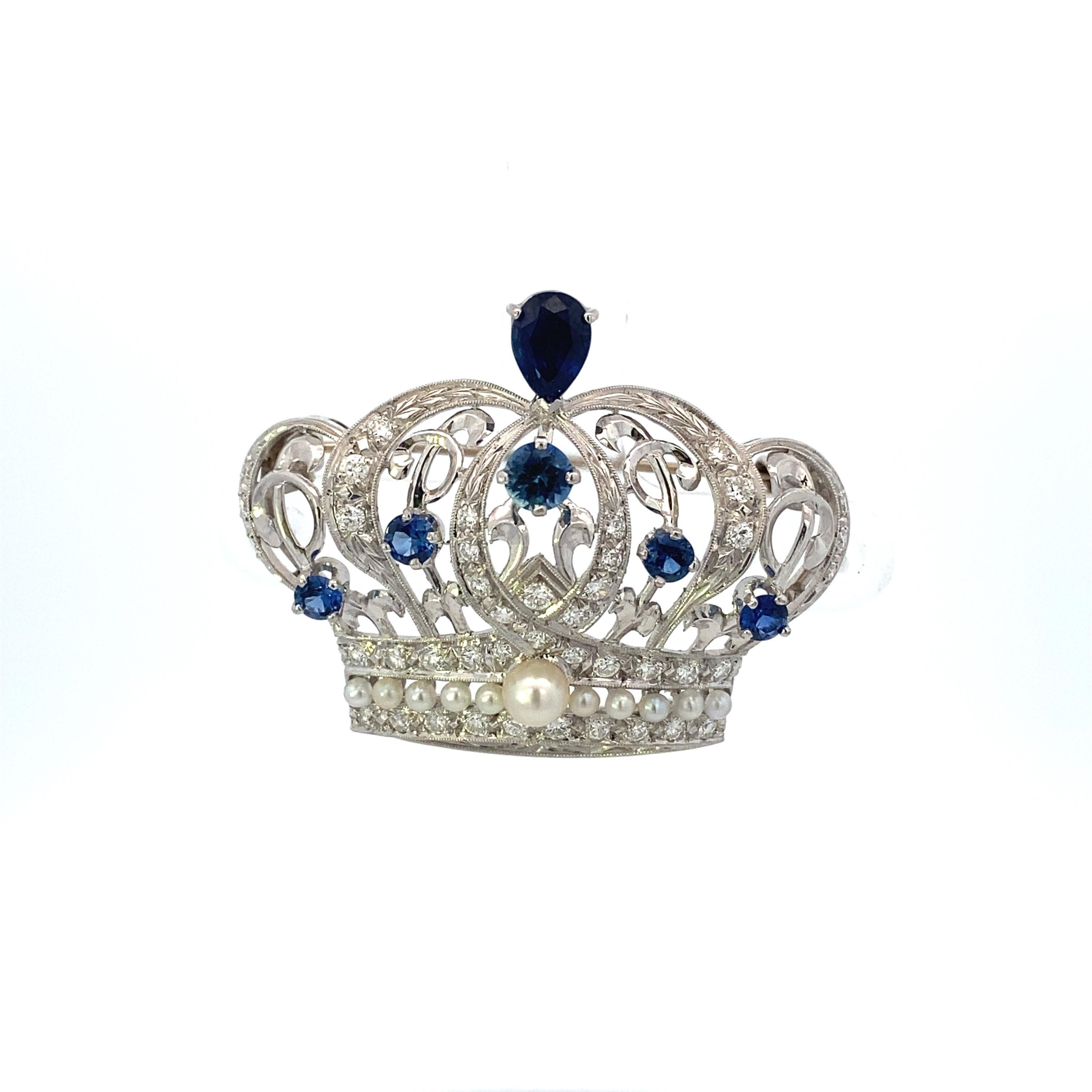 Broche couronne en platine de style édouardien avec saphirs, diamants et perles 1