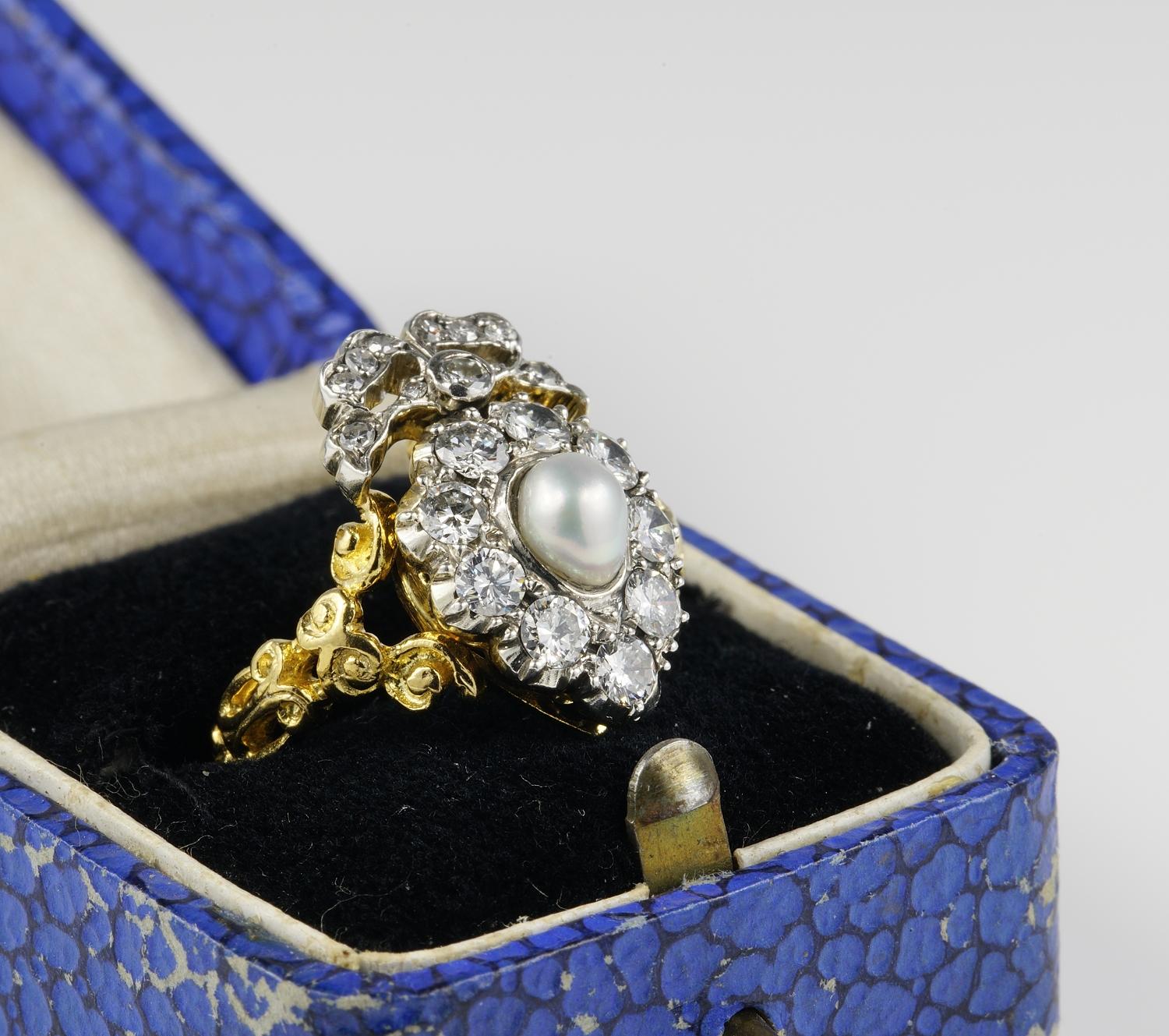 Taille brillant Bague édouardienne en forme de cœur avec diamant et perle naturelle en vente