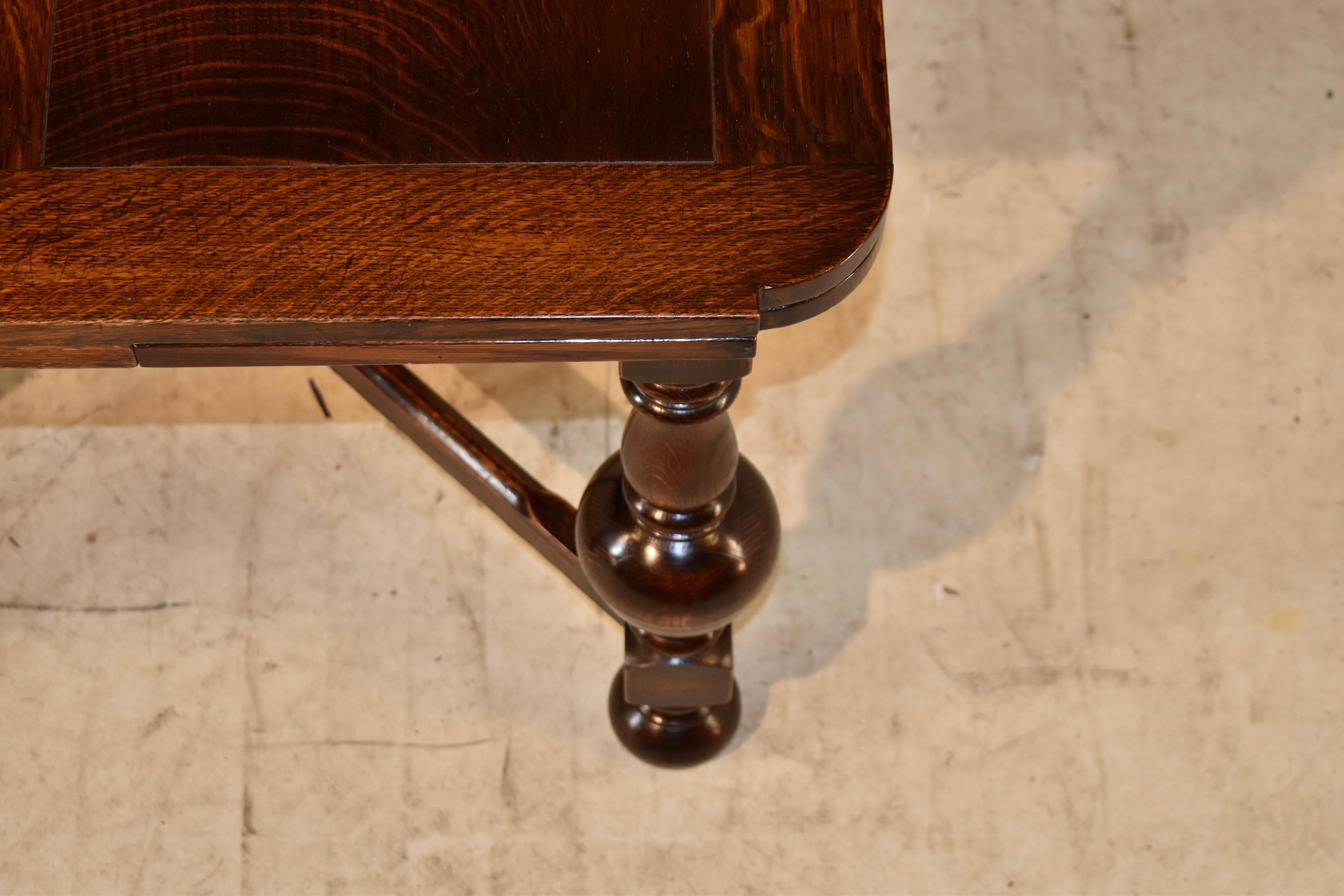 Edwardian Table with Draw-Leaves, circa 1900 2