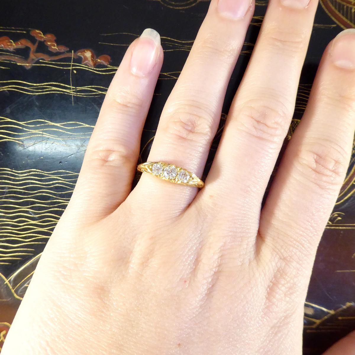 Edwardian Three Stone Diamond Ring with Swirl Gallery in 18 Carat Yellow Gold 2