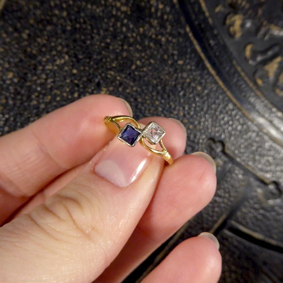 Edwardian Toi Et Moi Sapphire Set Ring in 18 Carat Yellow Gold 3