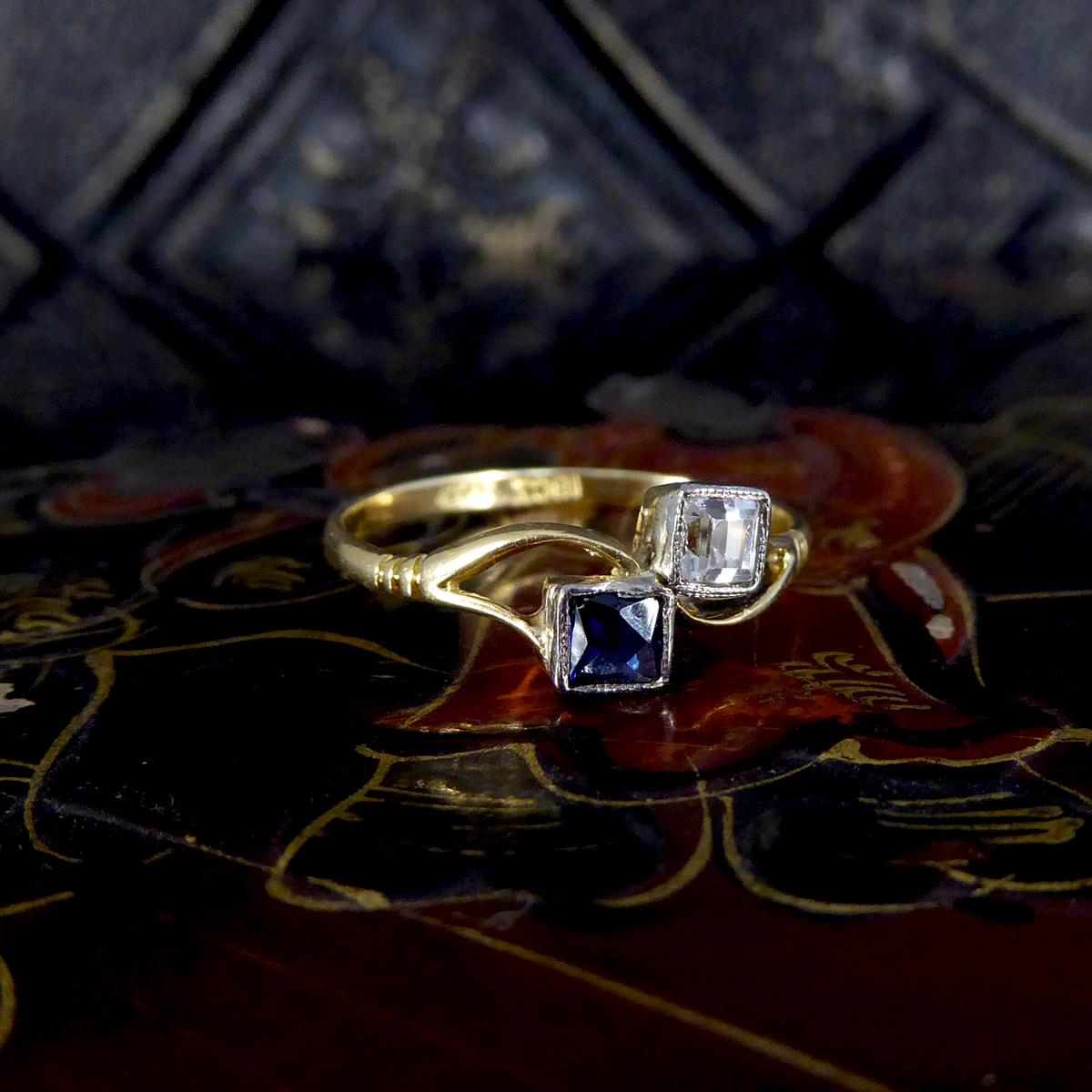 Edwardian Toi Et Moi Sapphire Set Ring in 18 Carat Yellow Gold 4