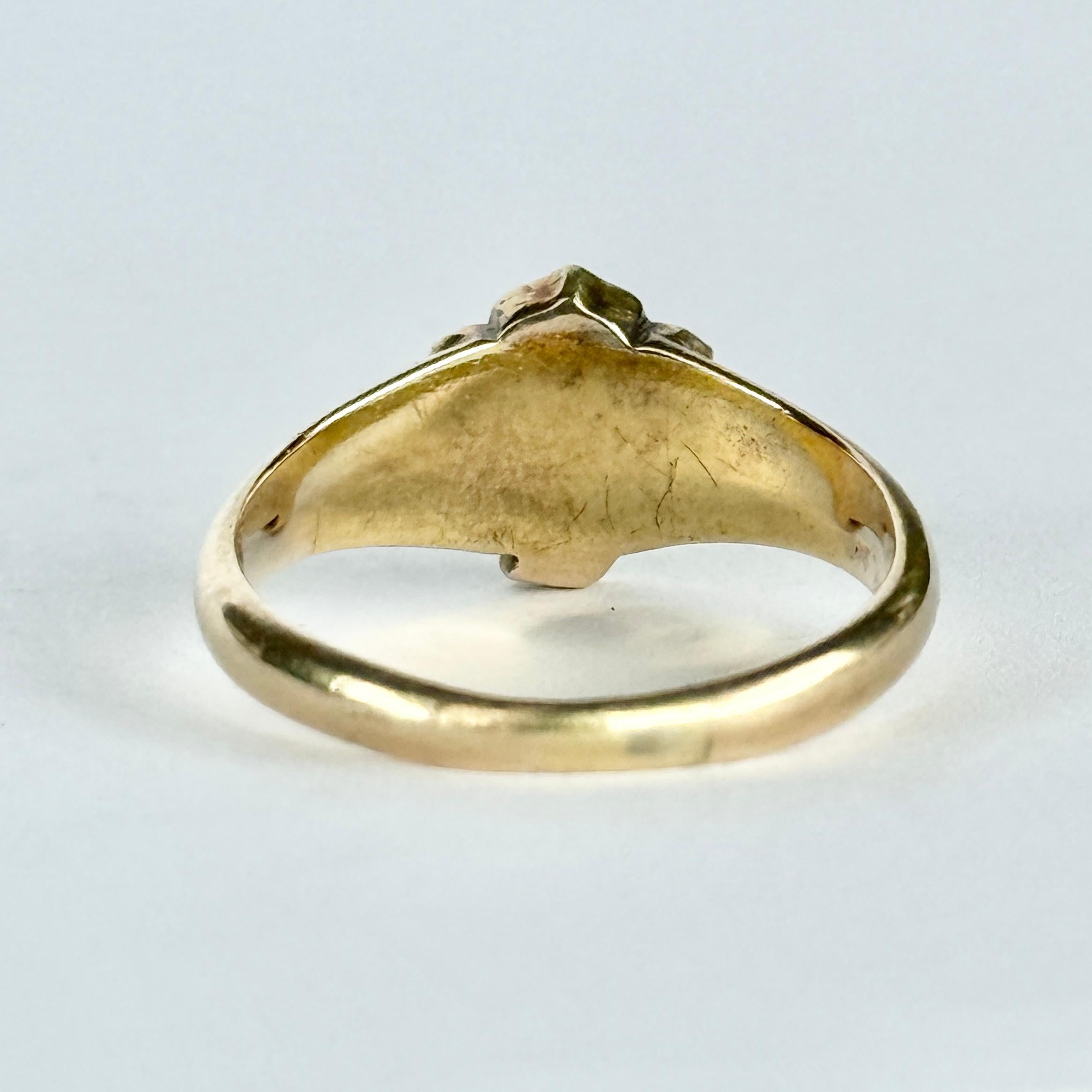 Non taillé Bague édouardienne en or 9 carats ornée de turquoises et de perles en vente
