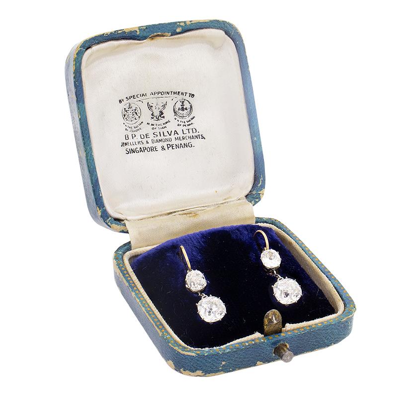 Edwardian Two-Stone Diamond Drop Earrings, circa 1910 In Good Condition In London, GB
