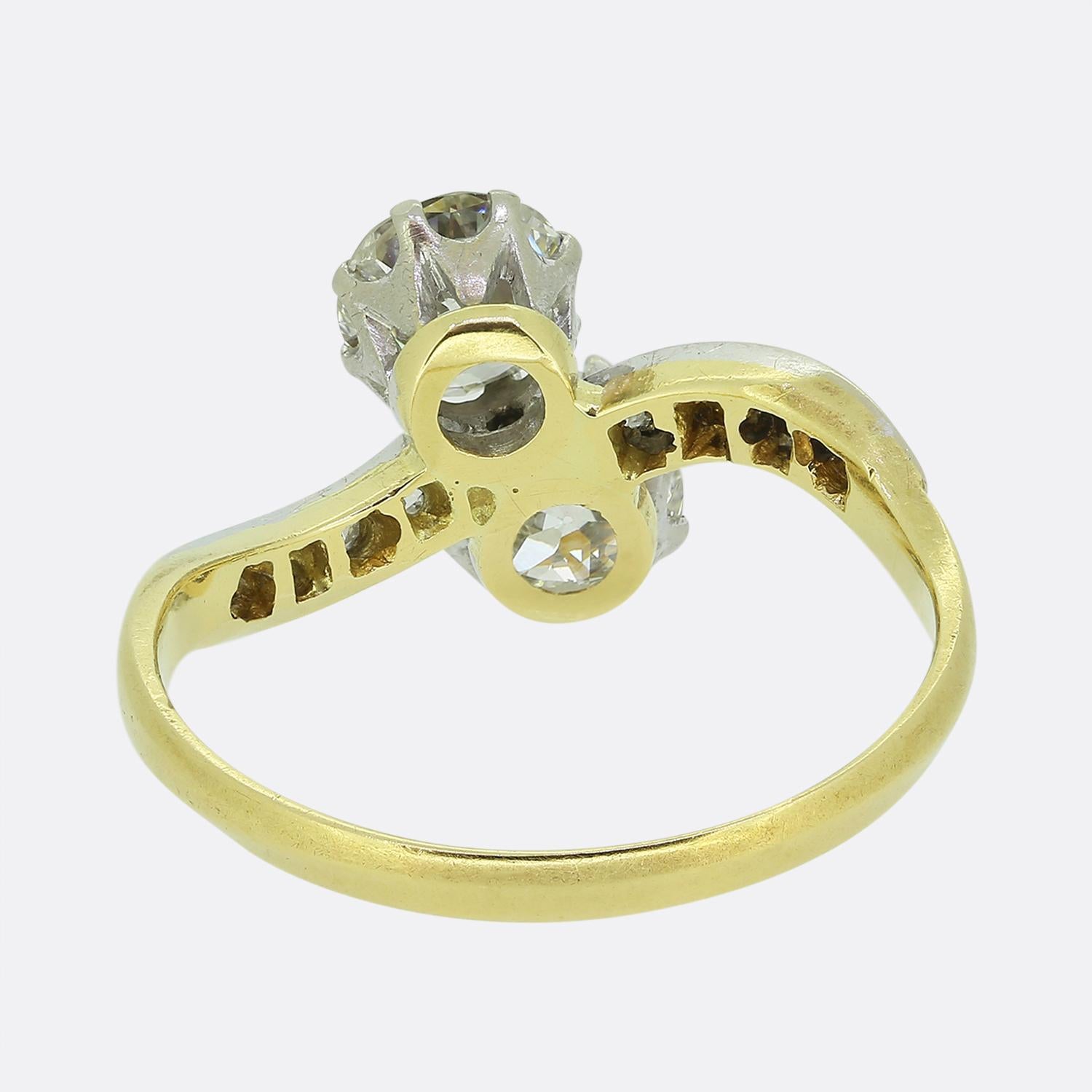 Edwardian Two-Stone Diamond Ring In Good Condition In London, GB