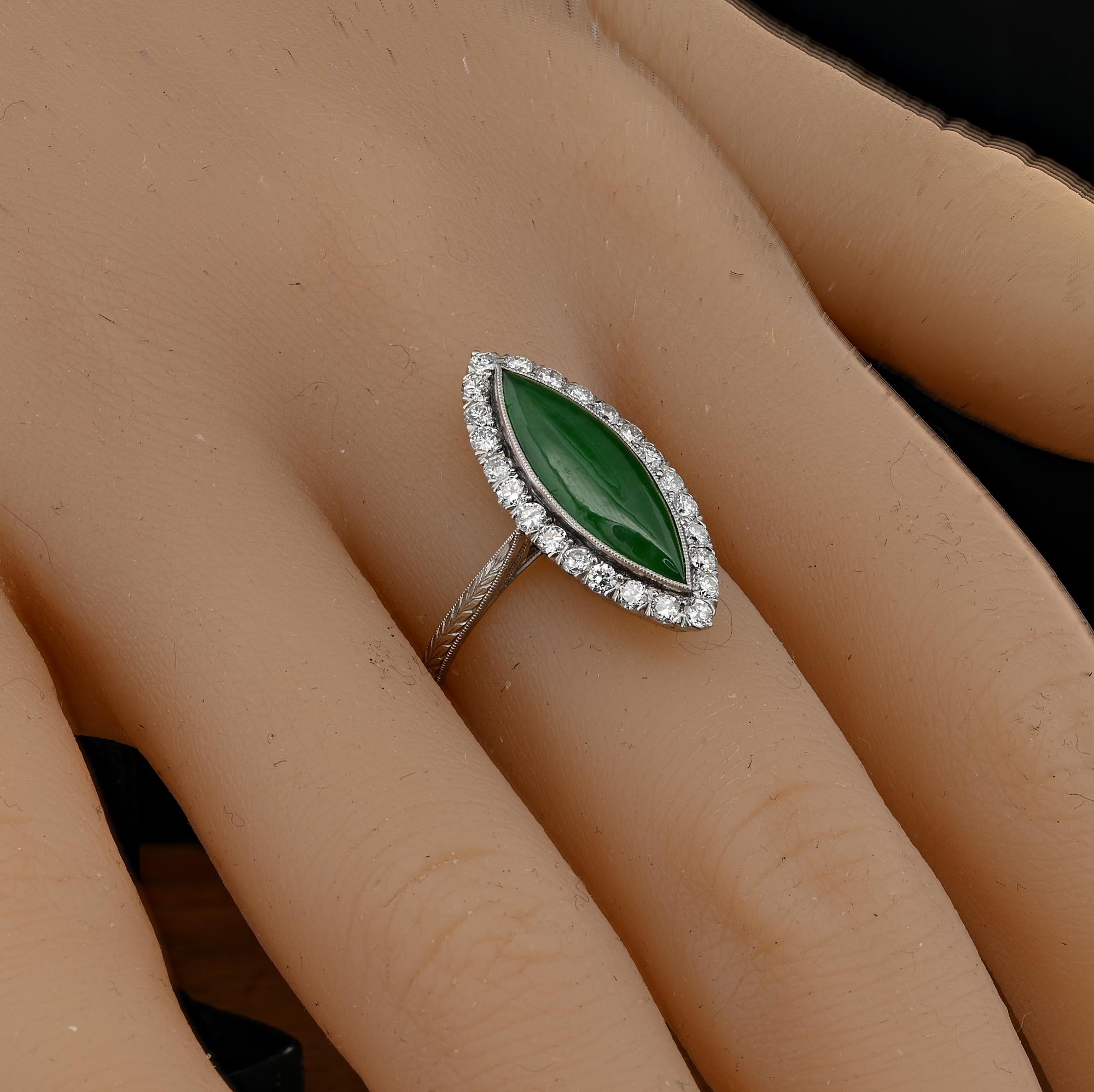 Bague Edwardienne non traitée 2.7 Ct Jade Vert Diamant Platine en vente 4