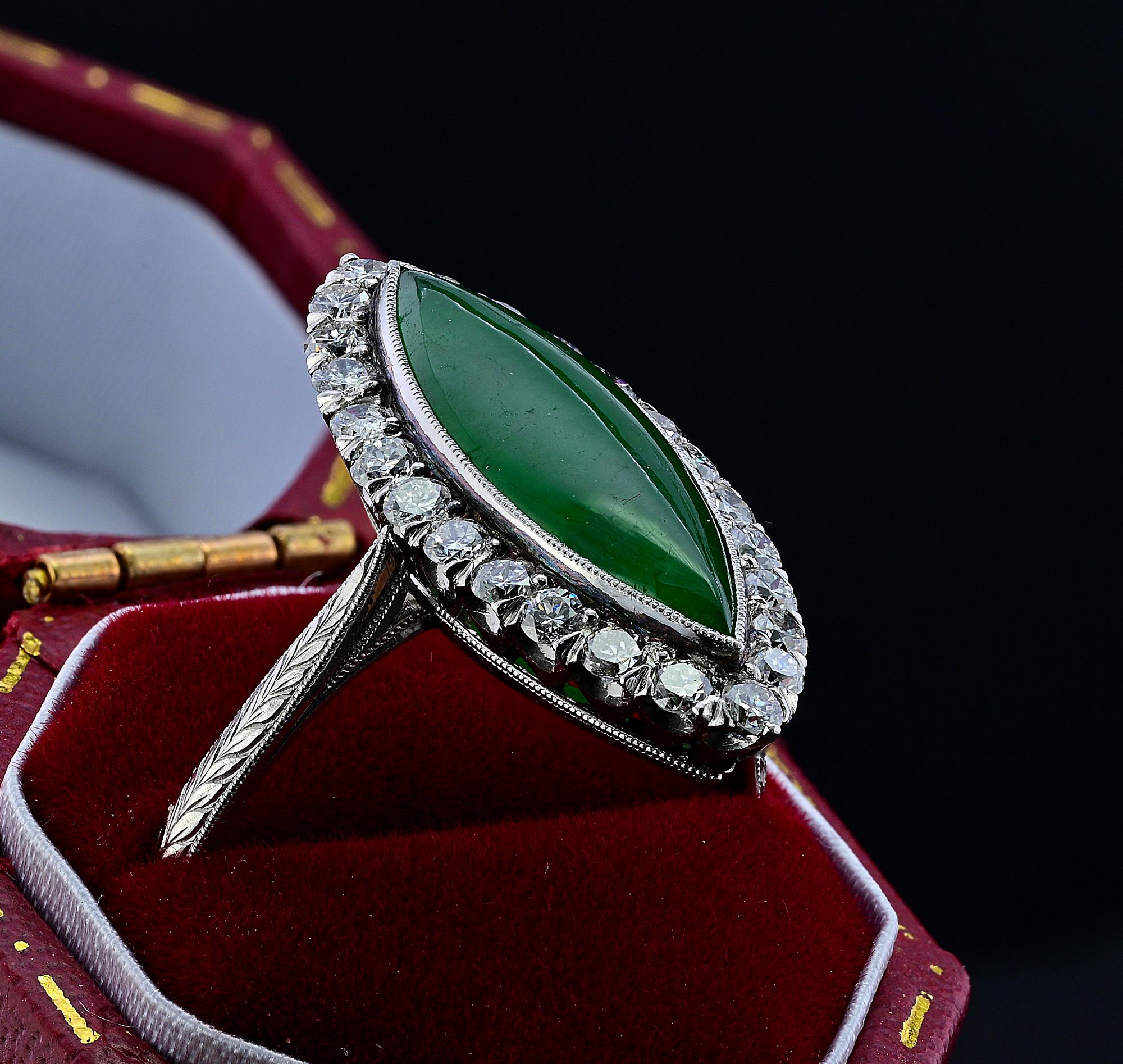 Edwardian Untreated 2.7 Ct Green Jade Diamond Platinum Ring In Good Condition For Sale In Napoli, IT