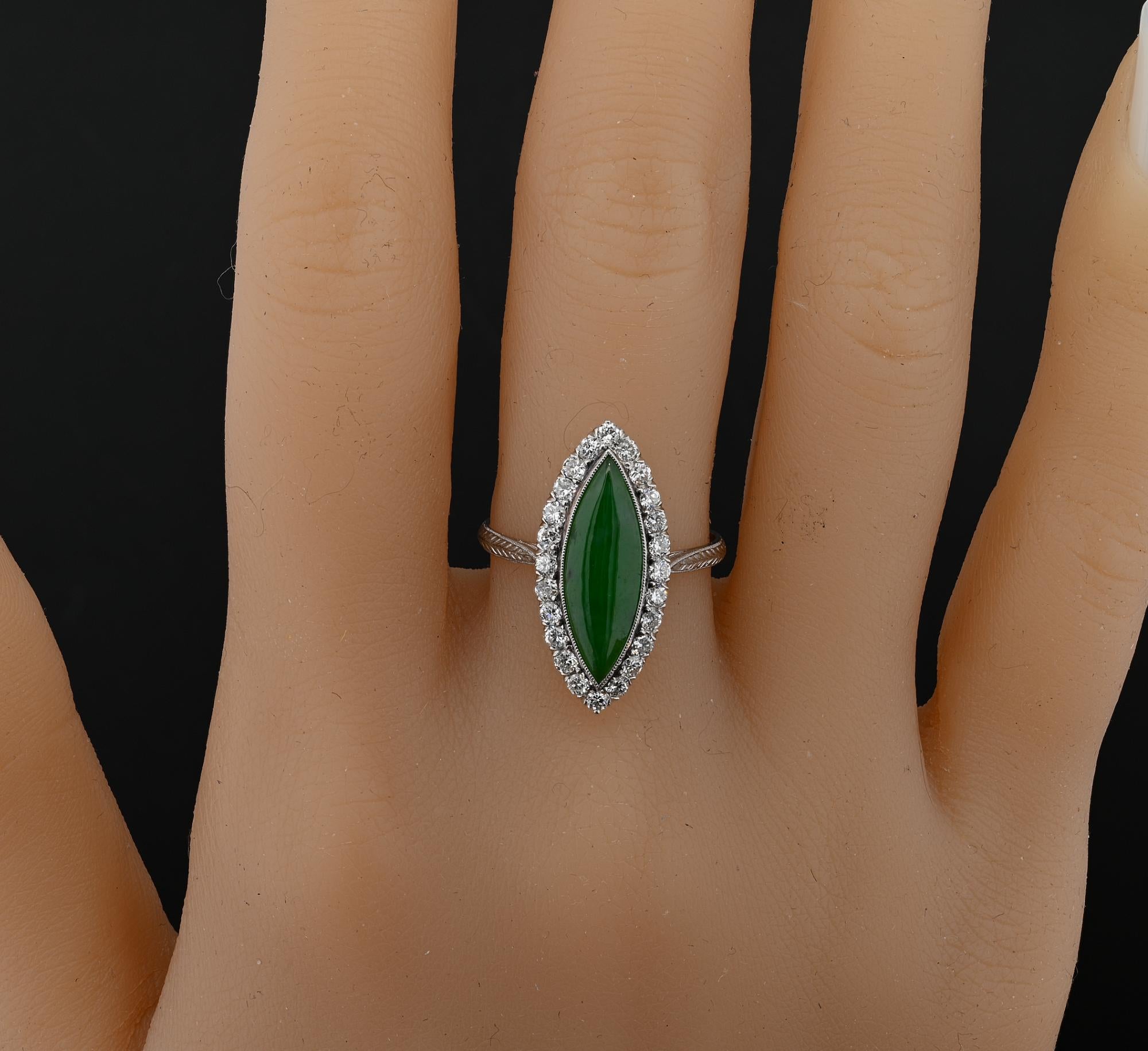 Bague Edwardienne non traitée 2.7 Ct Jade Vert Diamant Platine en vente 3