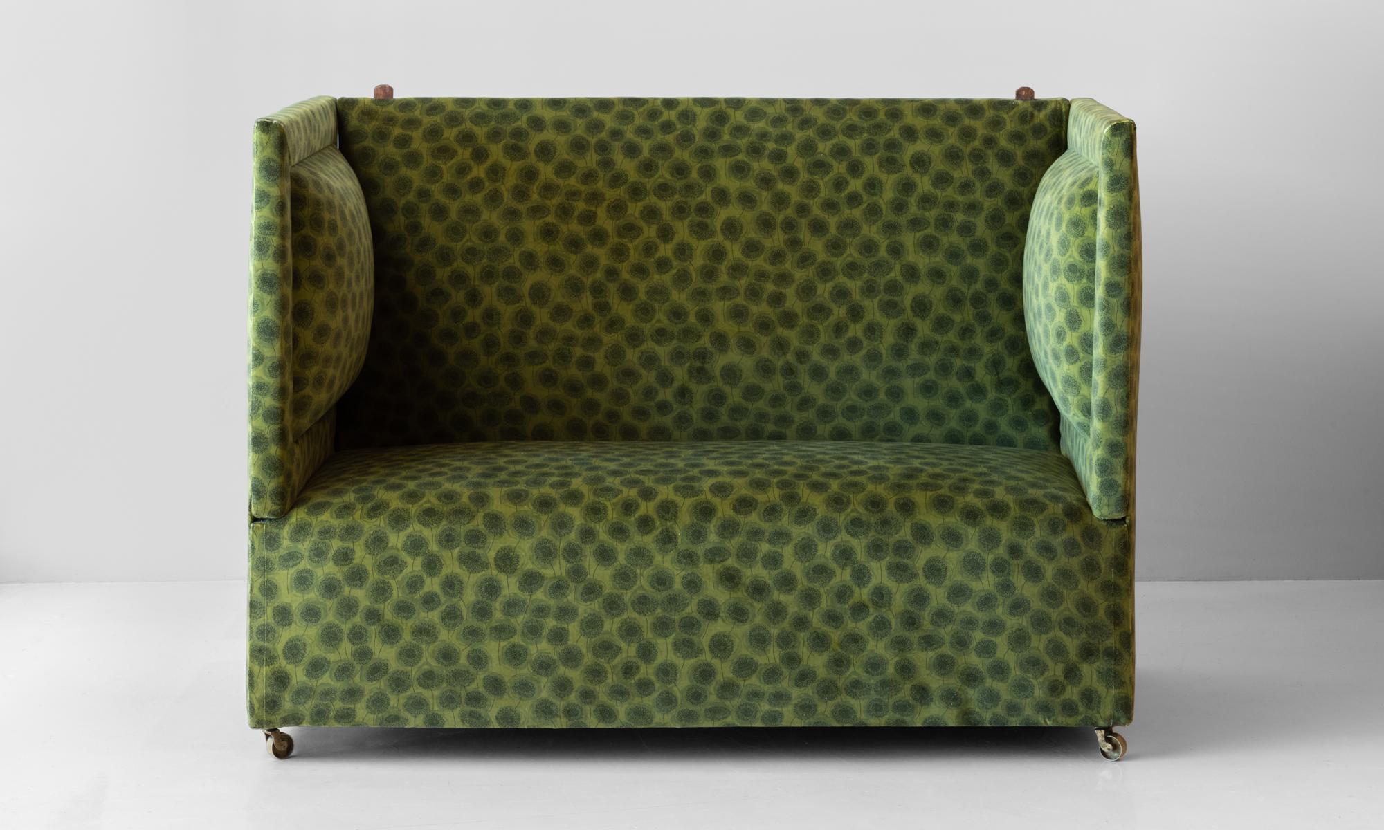 Edwardian Velvet Knole Sofa, England, circa 1910

Newly upholstered in Liberty of London Moss Velvet Fabric. Adjustable side arms.

55