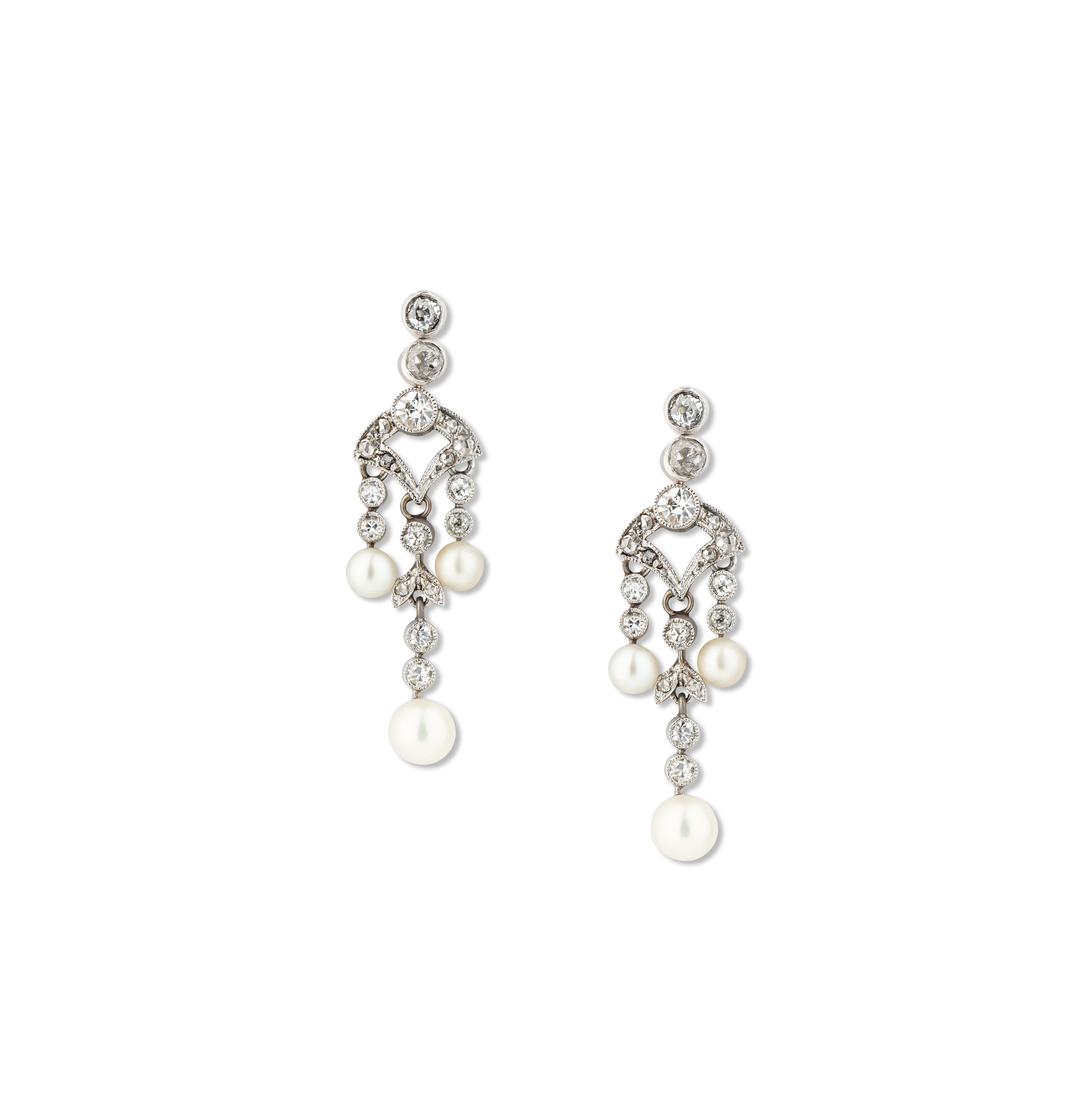 Edwardian Vintage Necklace Platinum Diamonds Seed Pearls ca. 1910 For Sale 4