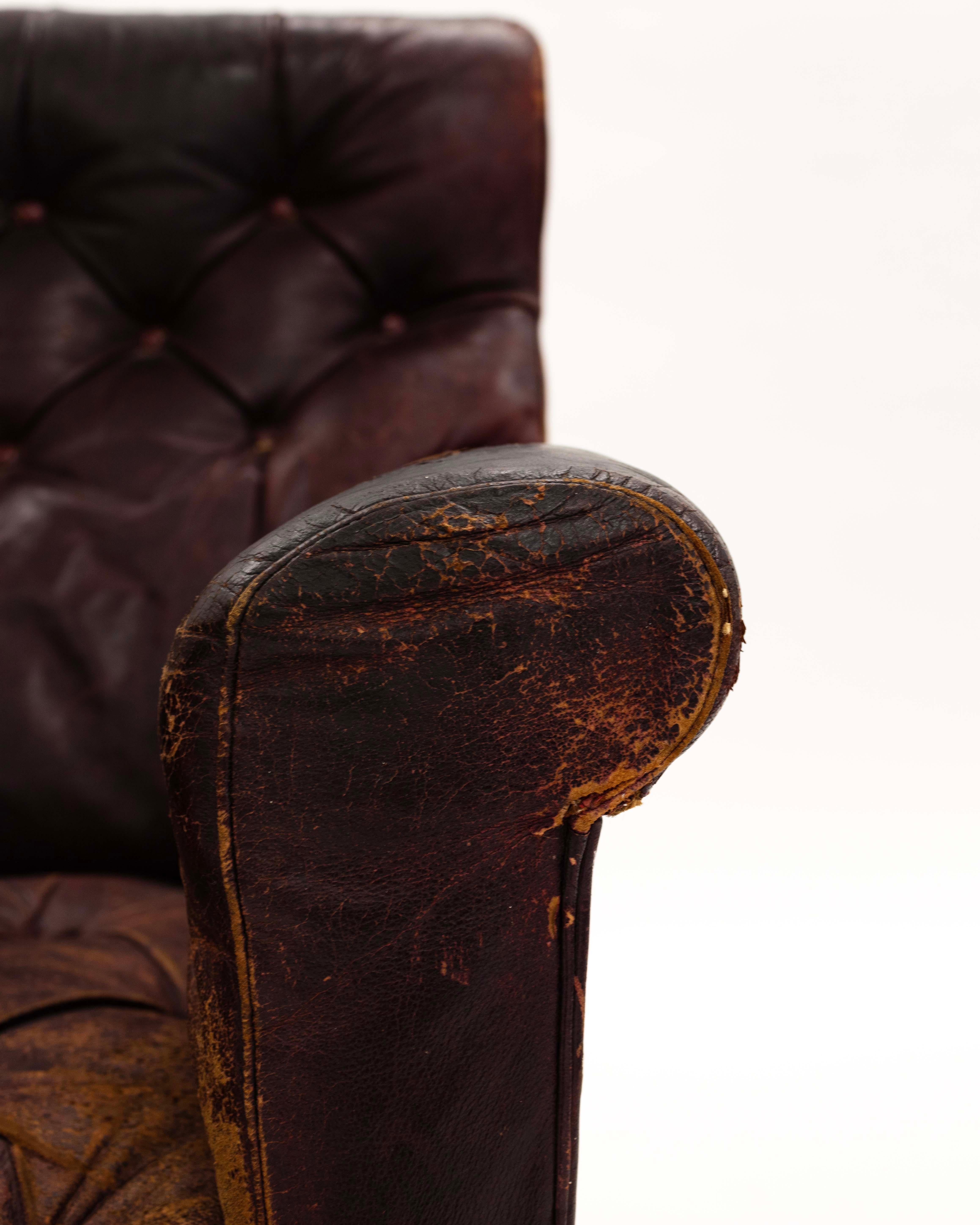 Edwardian Vintage Tufted Leather Library Chair 3
