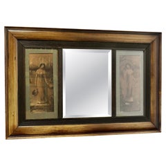 Espejo de pared eduardiano con grabados Se trata de una pieza decorativa preciosa