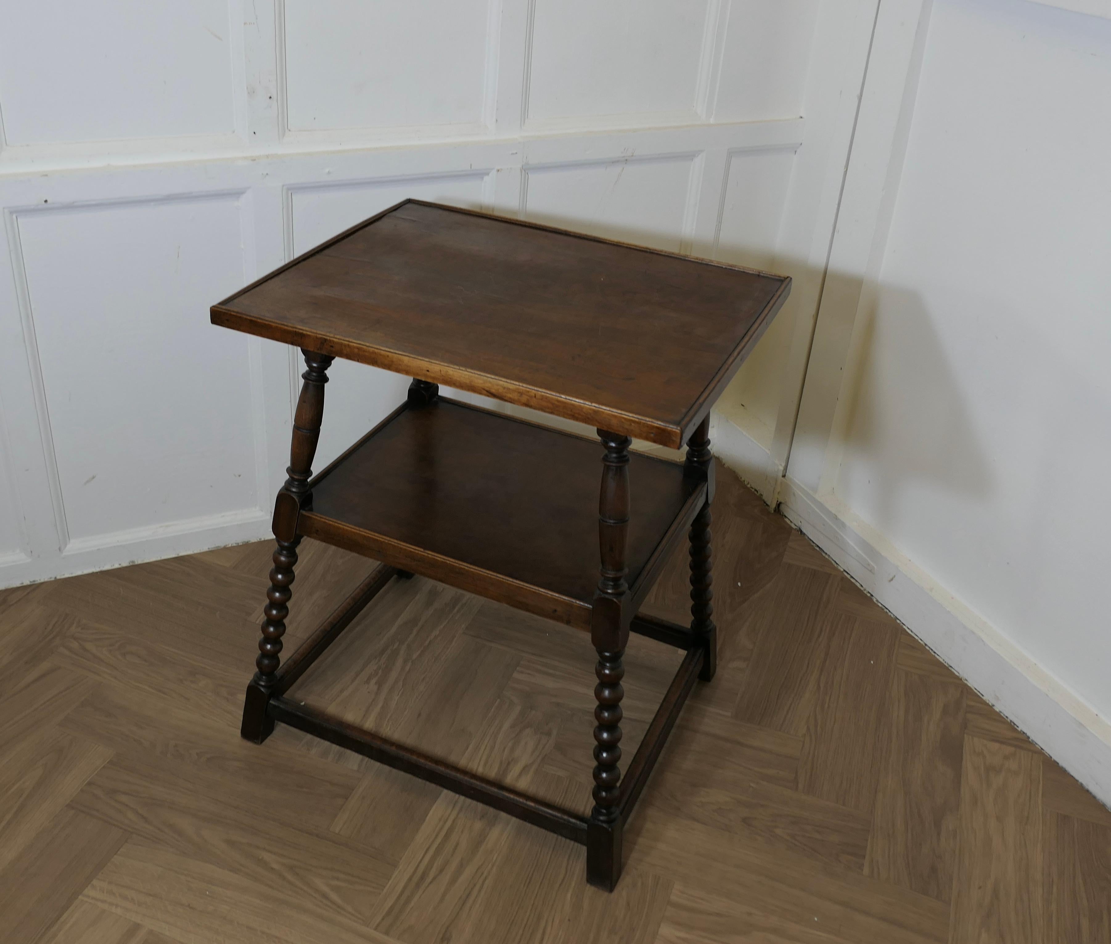 Edwardian Walnut 2 Tier Occasional Table  This useful little table has two tiers In Good Condition For Sale In Godshill, Isle of Wight