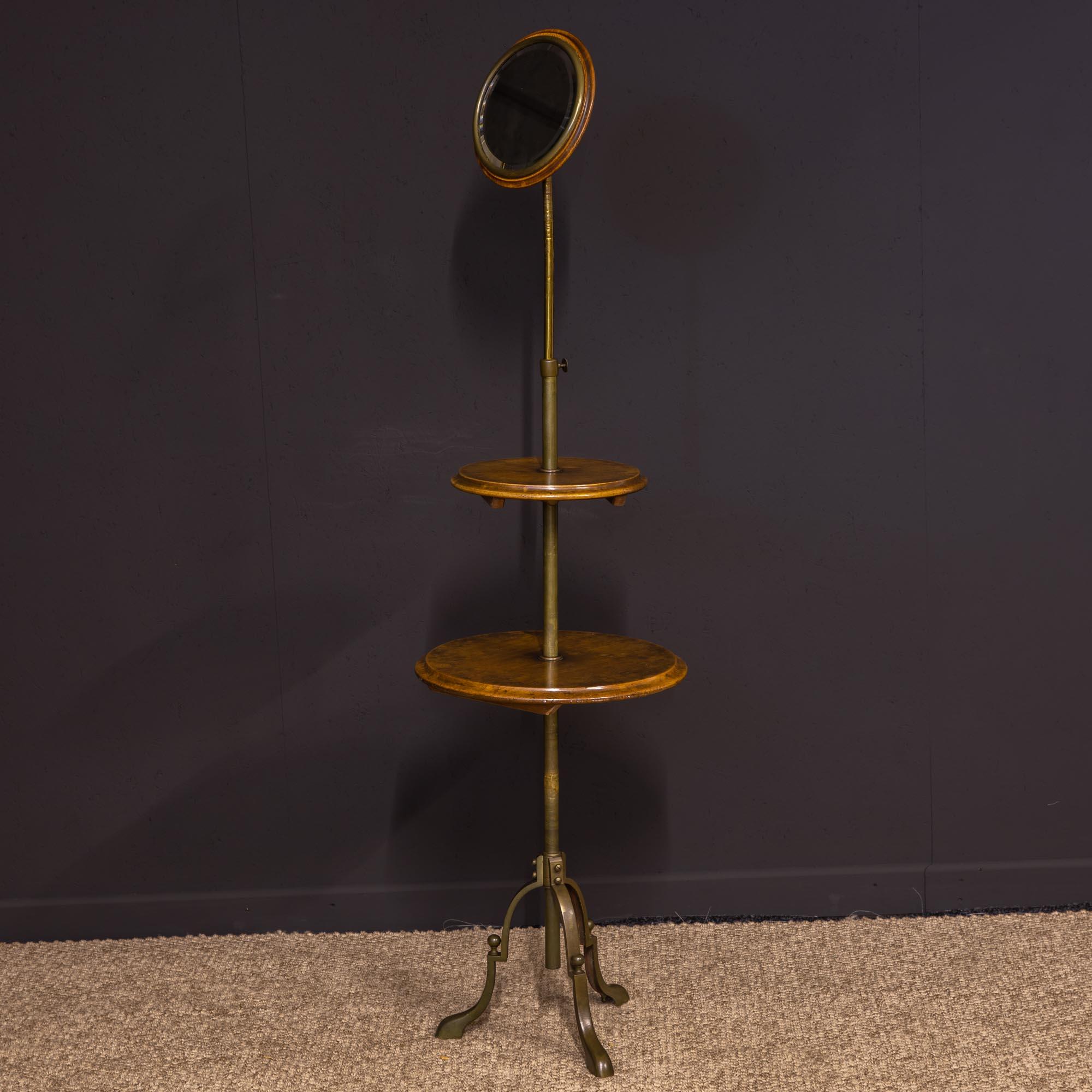Edwardian Walnut and Brass Gentlemen's Shaving Stand For Sale 3