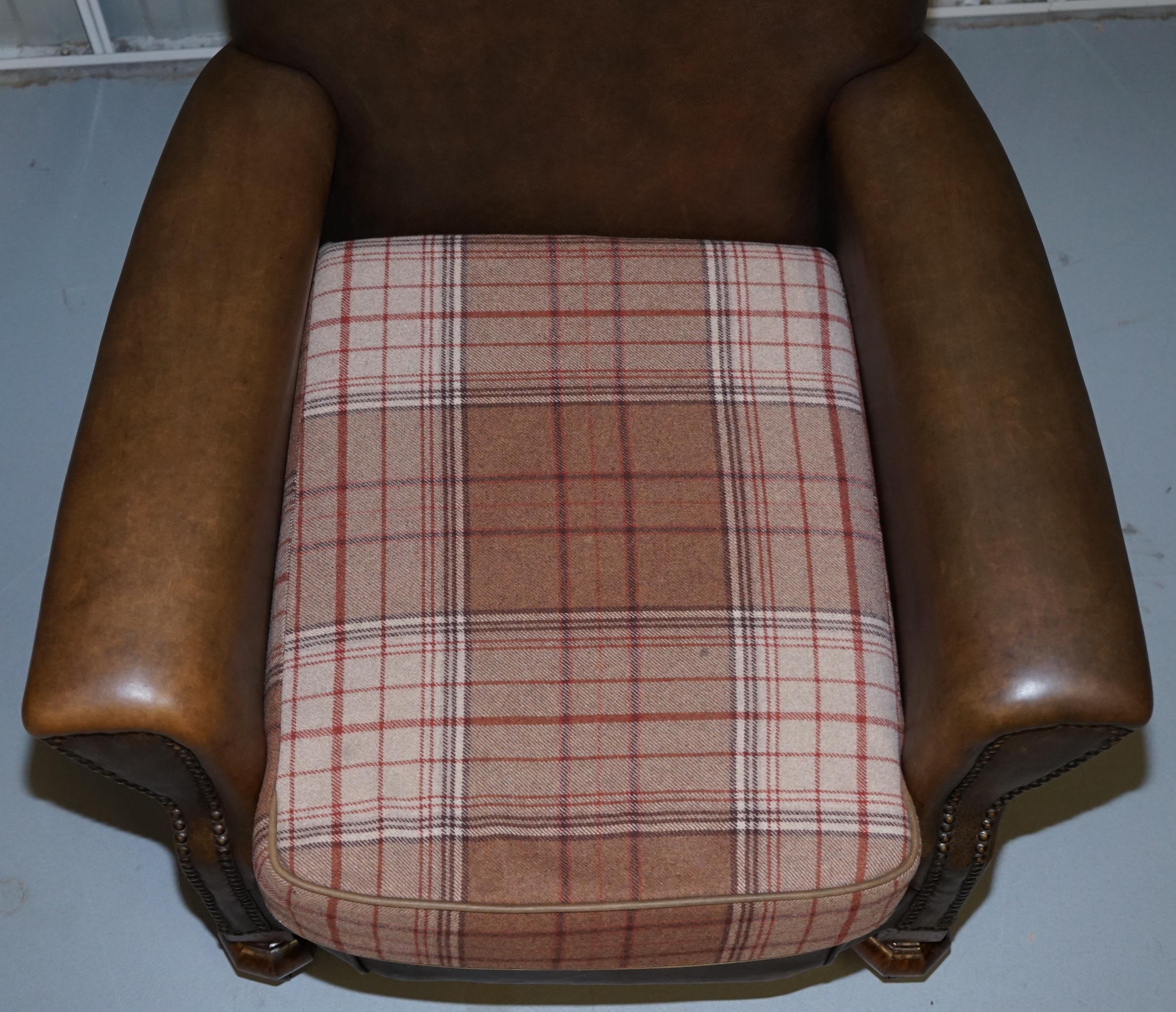 Edwardian Walnut Brown Leather Three-Piece Sofa, Armchairs Suite Tartan Cushions For Sale 9
