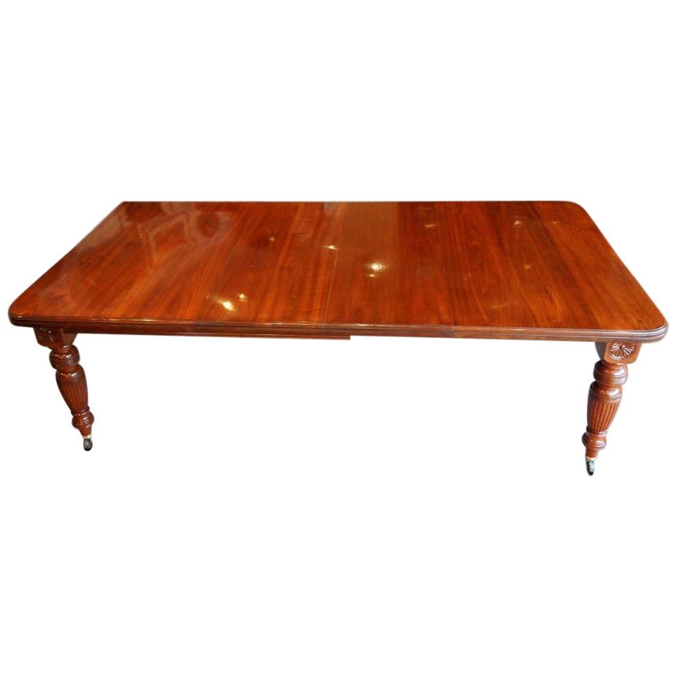 Edwardian Walnut Extending Dining Table For Sale