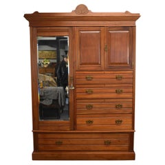 Armoire édouardienne en noyer