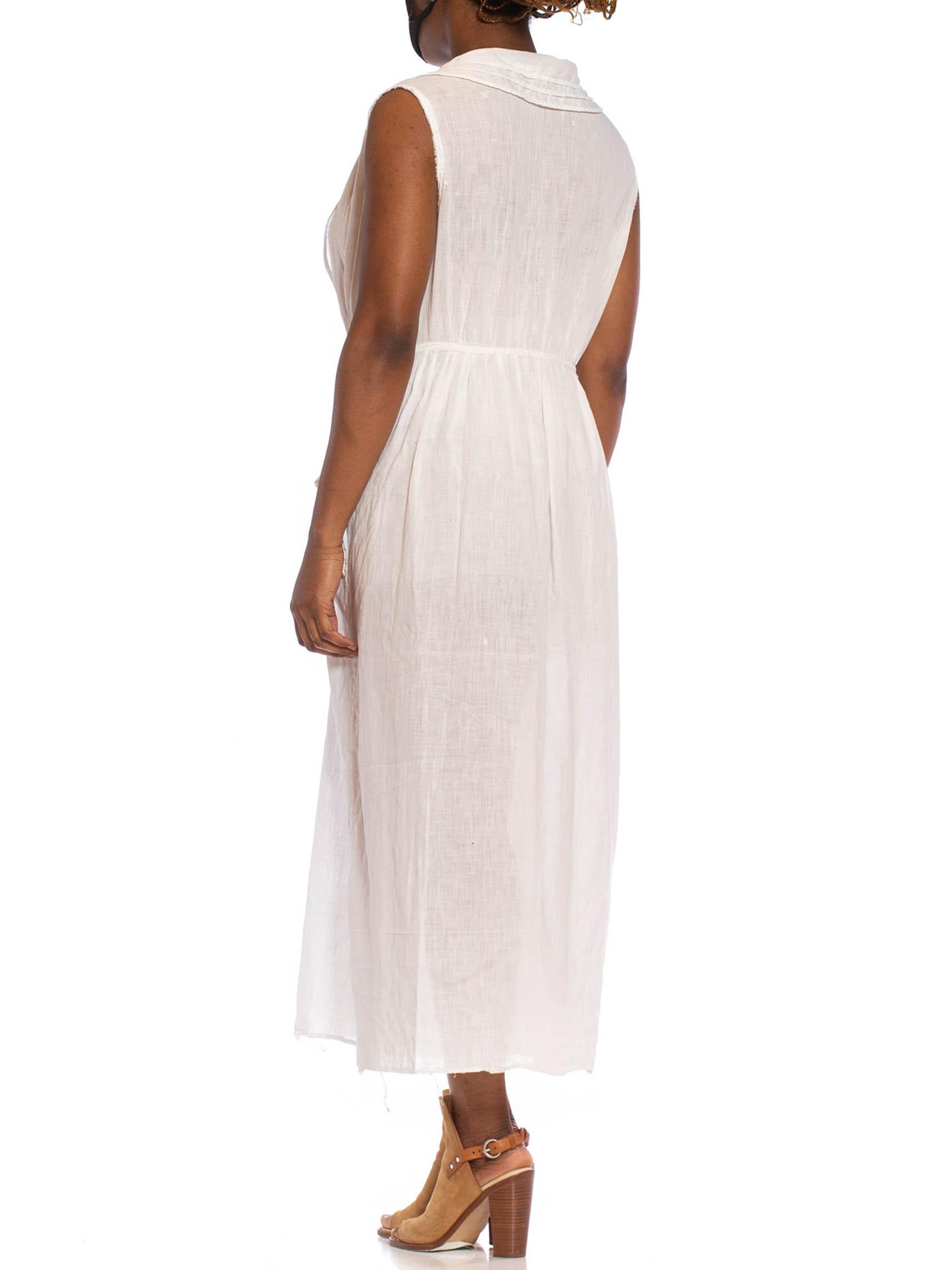 Vestido Eduardiano Blanco Antiguo de Algodón Ecológico sin Mangas en venta 6