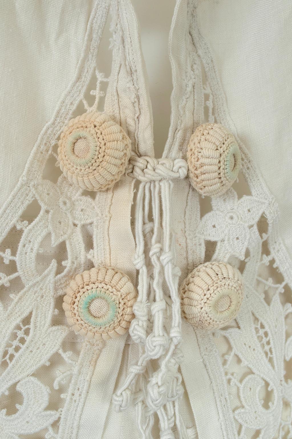 Edwardian White Irish Crochet and Cotton Walking or Wedding Suit – L, 1900s For Sale 11