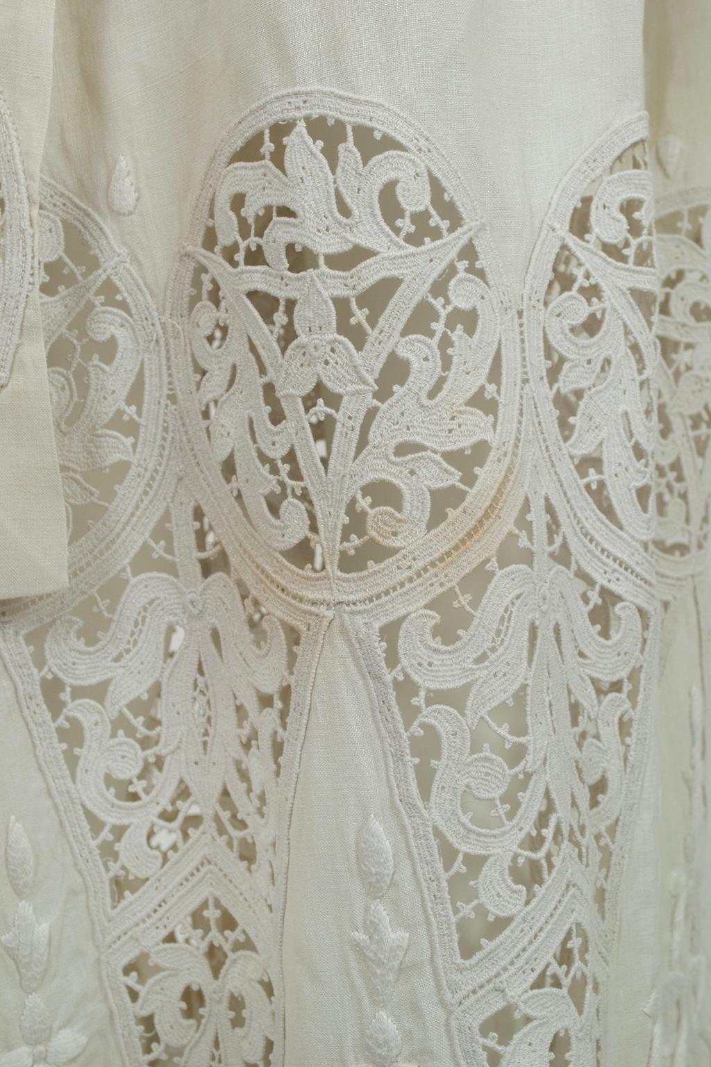Edwardian White Irish Crochet and Cotton Walking or Wedding Suit – L, 1900s For Sale 13