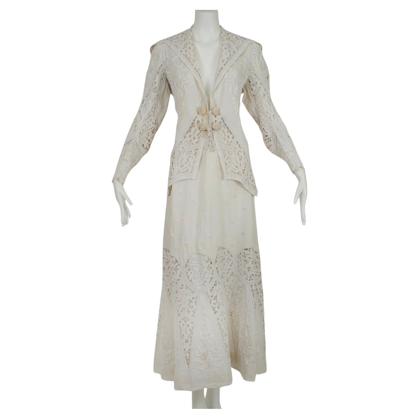 Edwardian White Irish Crochet and Cotton Walking or Wedding Suit – L, 1900s For Sale