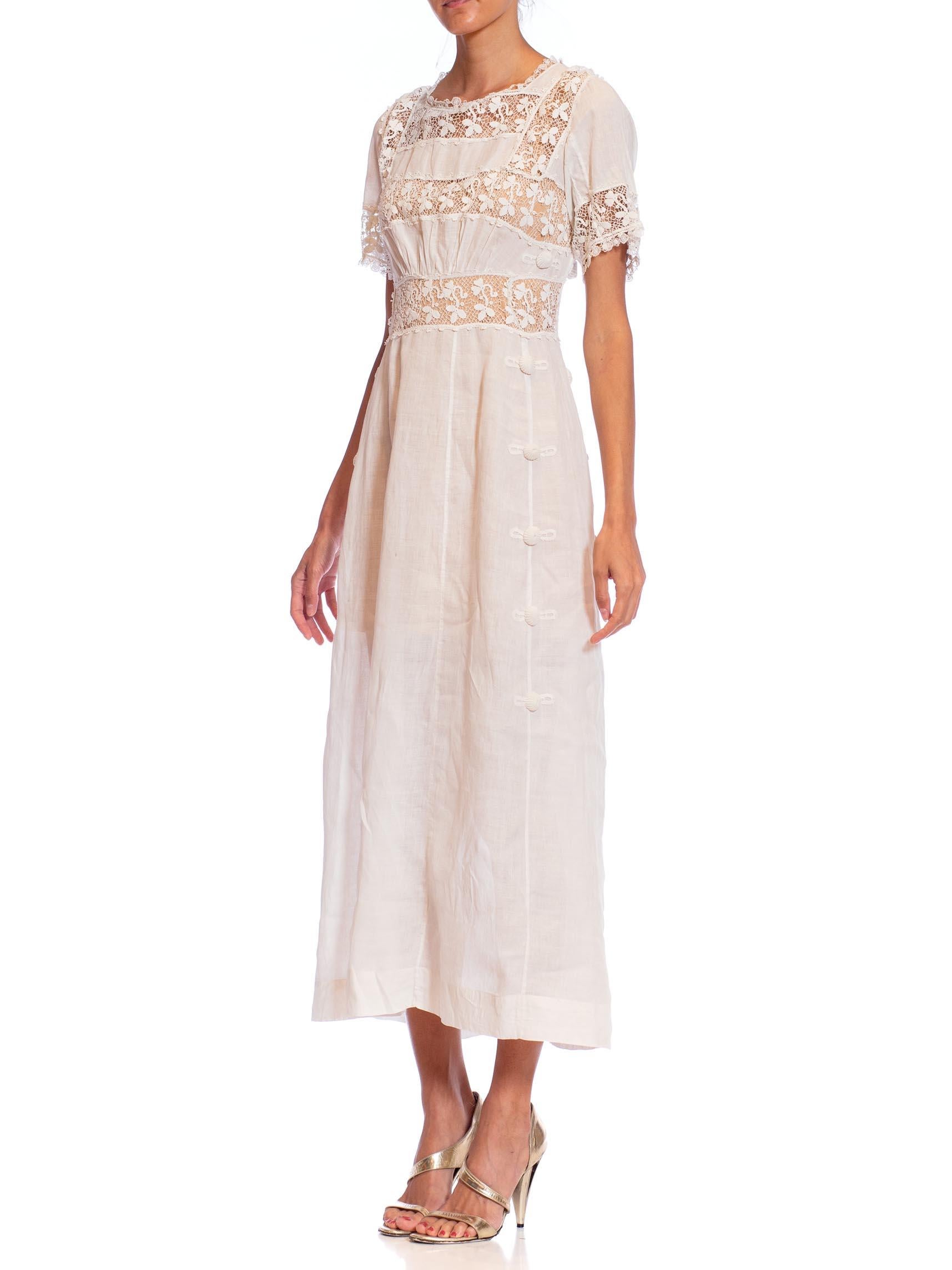 Women's Edwardian White Linen & Lace Tea Dress With Sleeves For Sale
