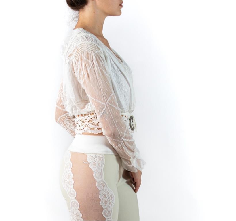 Edwardian White Organic Cotton Antique Lace Exceptional Blouse With Sterling Si In Excellent Condition For Sale In New York, NY