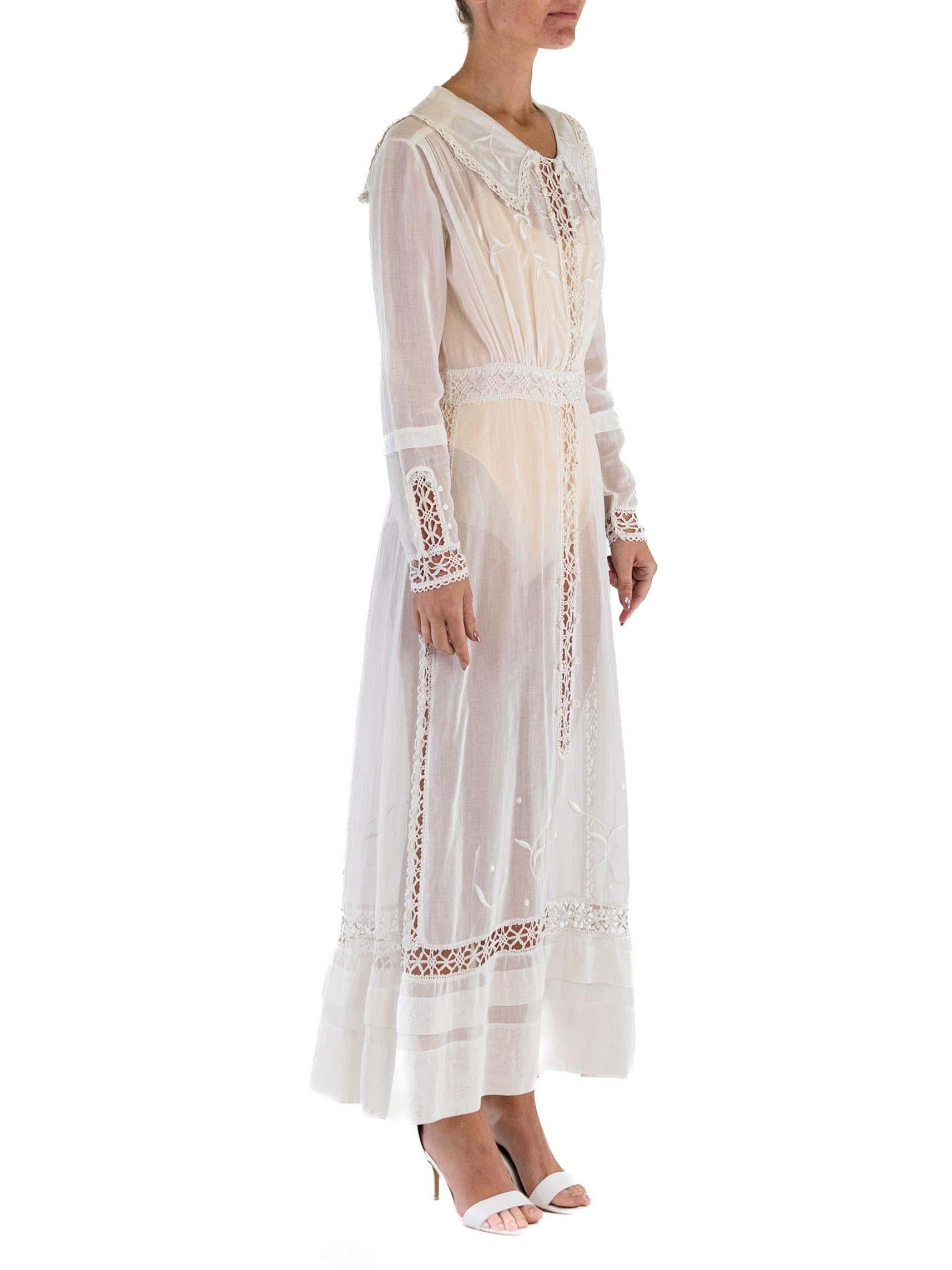 Edwardian White Organic Cotton Lace Sailor Collar Tea Dress With Sleeves In Excellent Condition For Sale In New York, NY