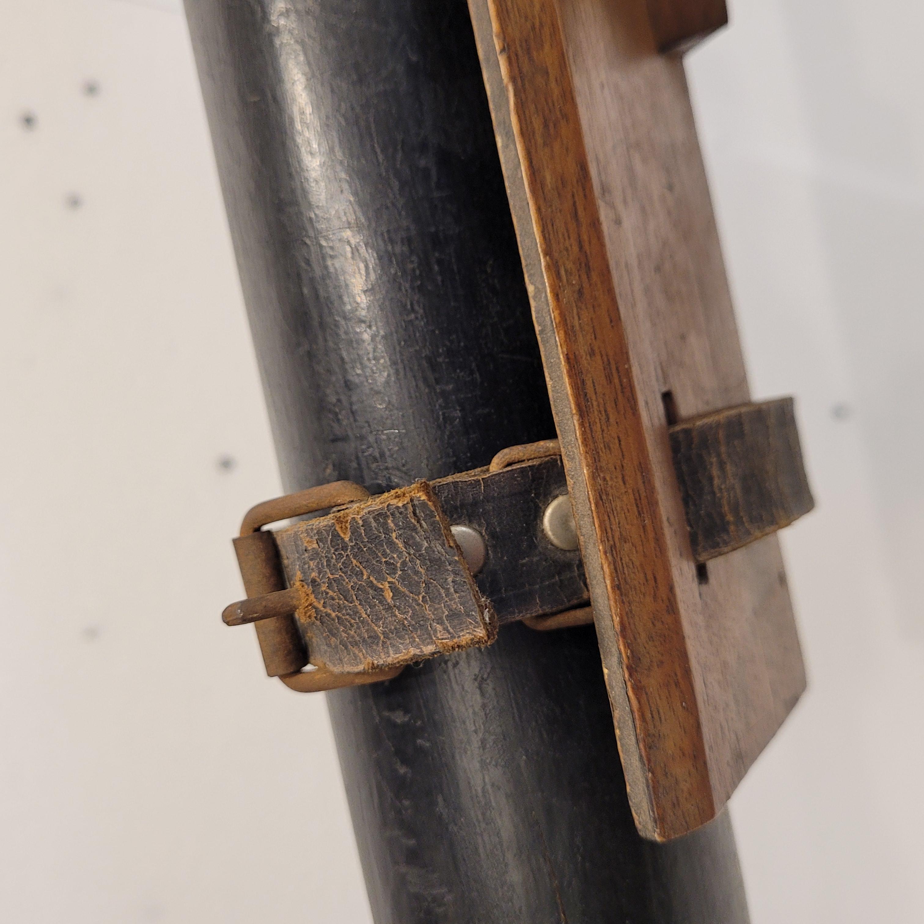 Edwardian Wooden and Leather Refracting Table Telescope England For Sale 4