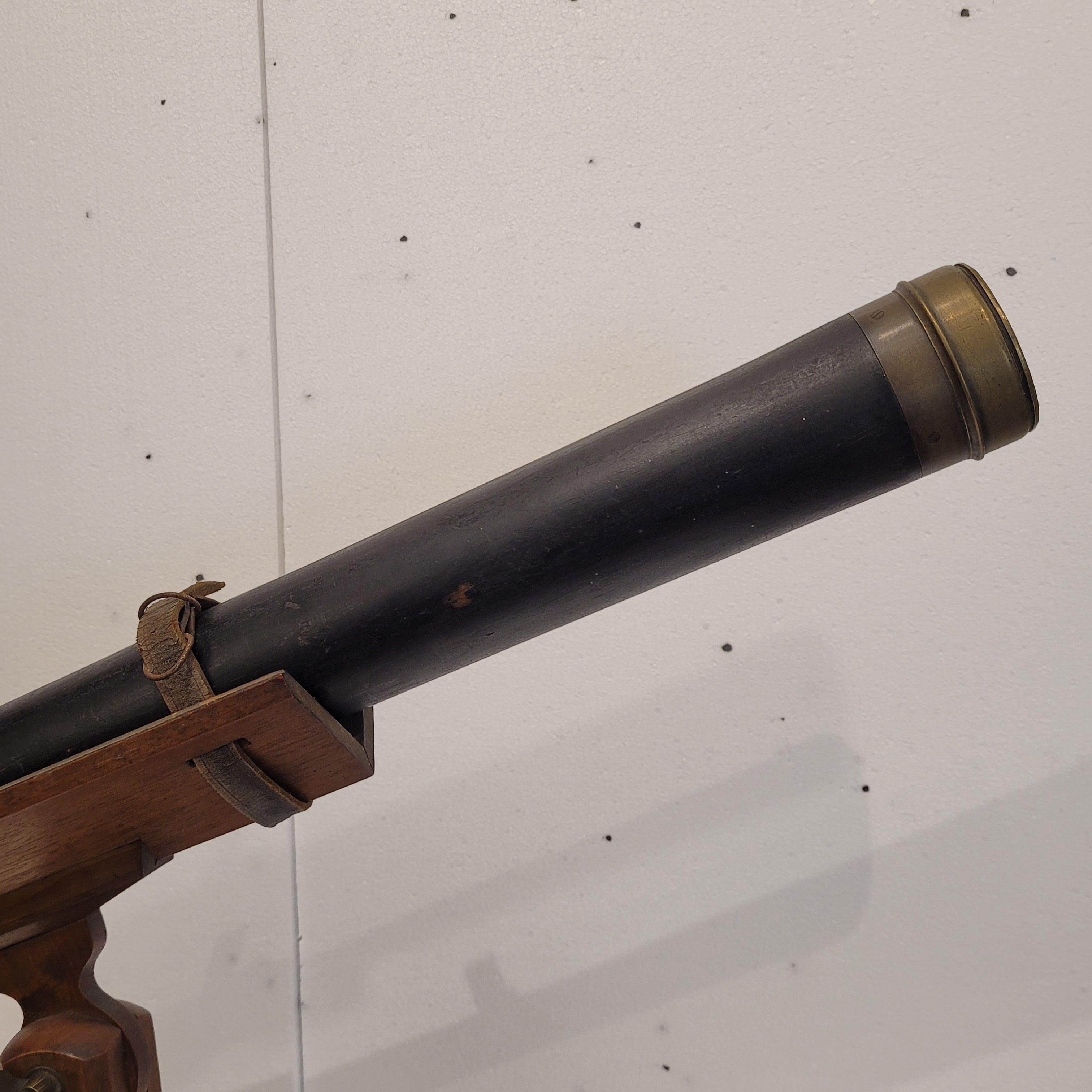 Edwardian Wooden and Leather Refracting Table Telescope England For Sale 1