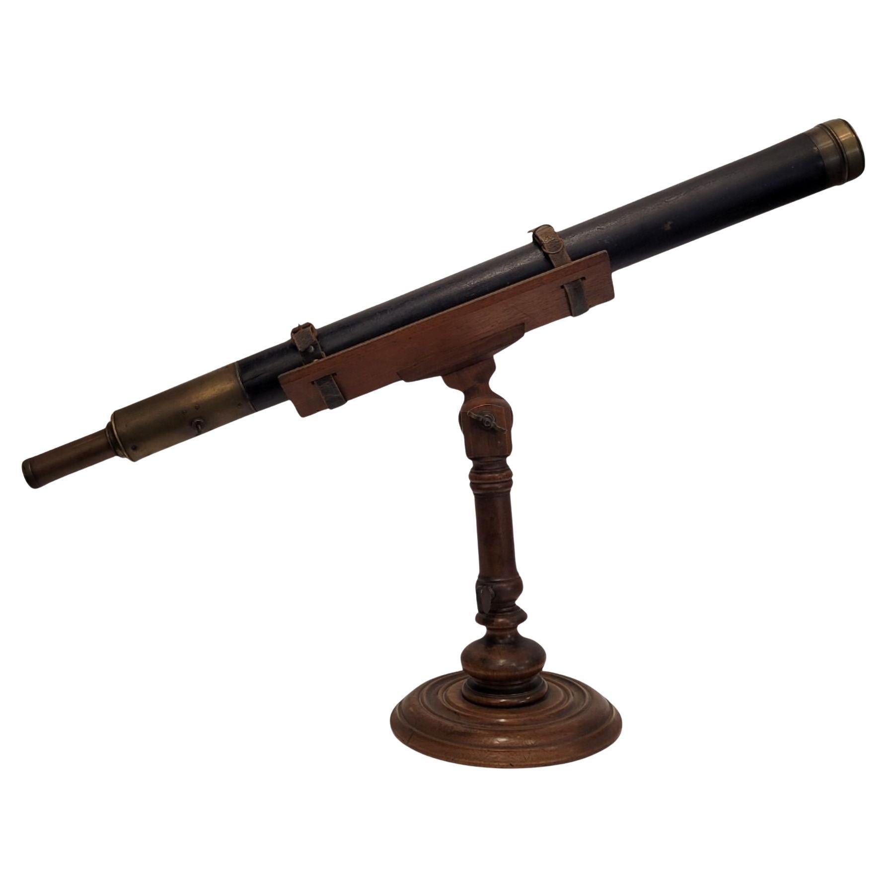 Edwardian Wooden and Leather Refracting Table Telescope England For Sale