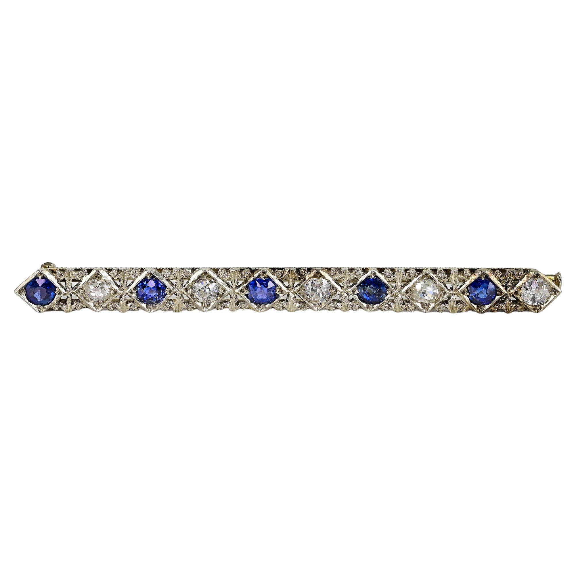 Edwardian1.30 Ct Sapphire 1.25 Ct Diamond Platinum Bar Brooch For Sale