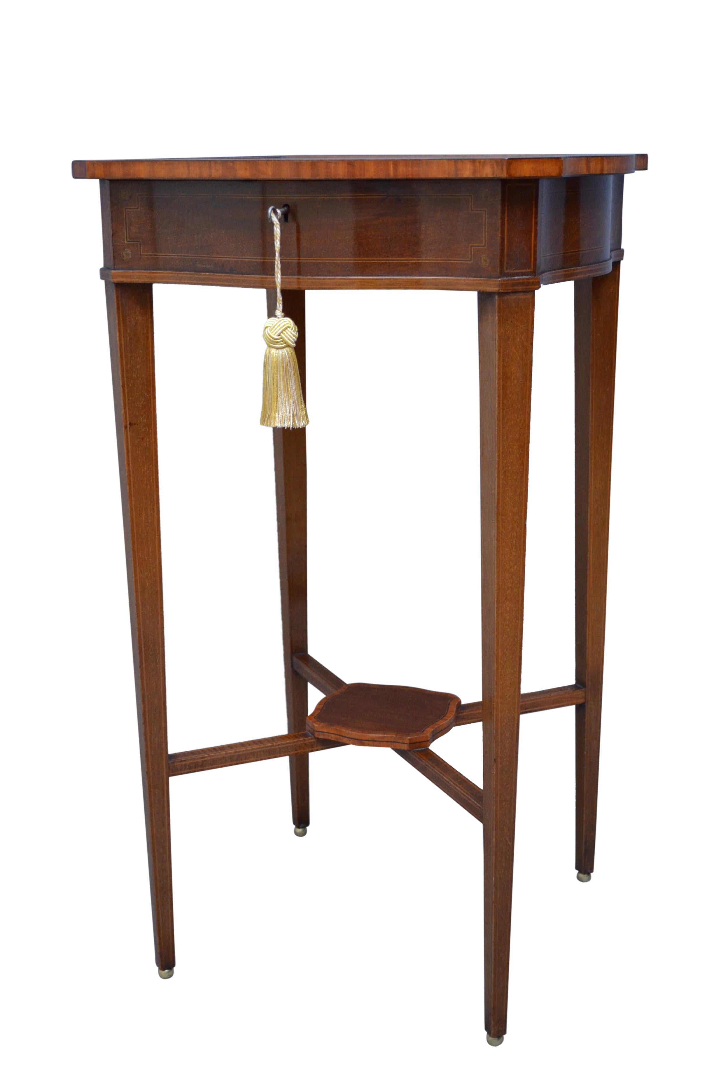 20th Century Edwards and Roberts Mahogany and Inlaid Display Table