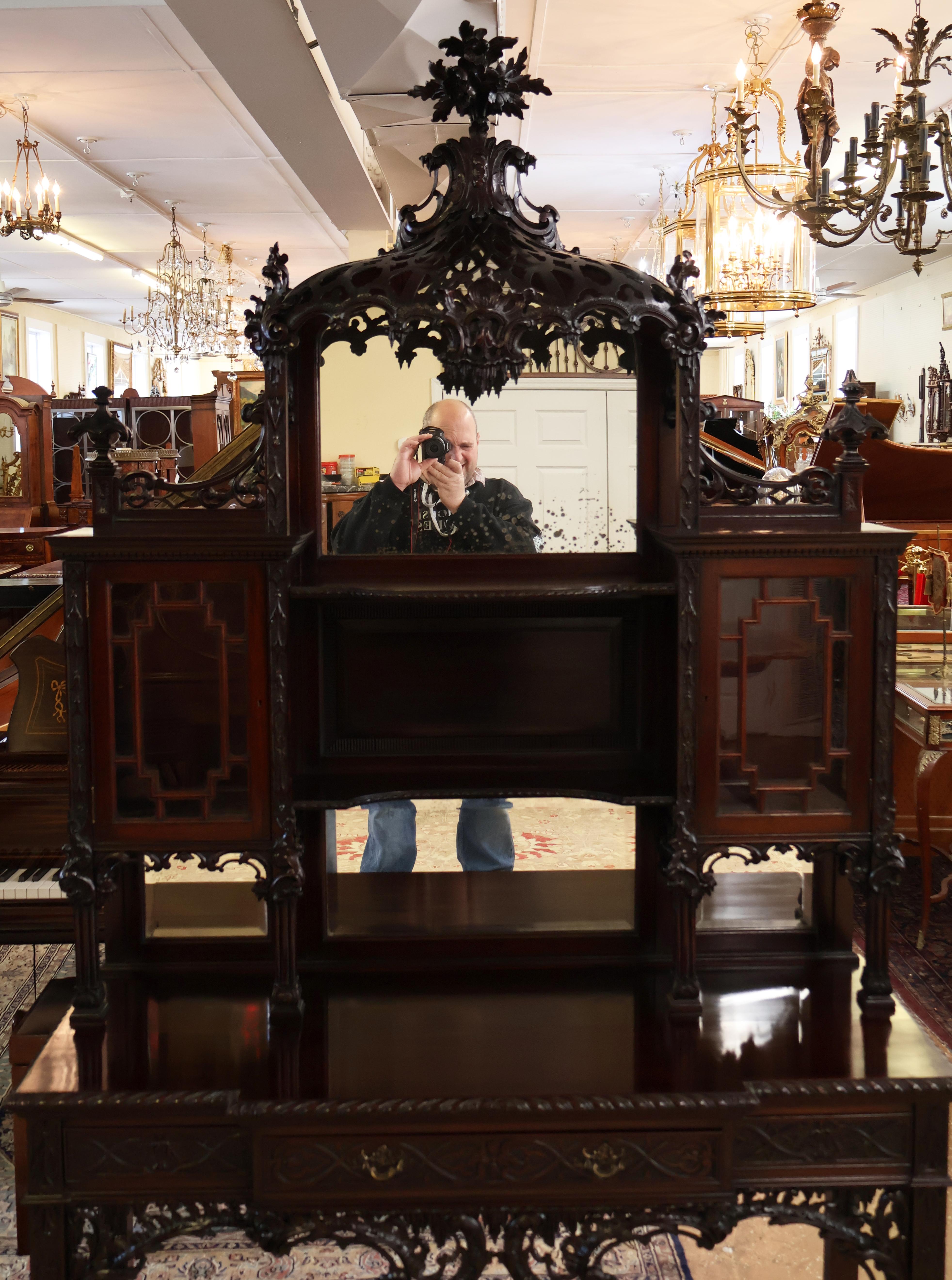 Edwards & Roberts 19e siècle - Meuble d'étagère en acajou de style Chippendale chinois

Dimensions : 79
