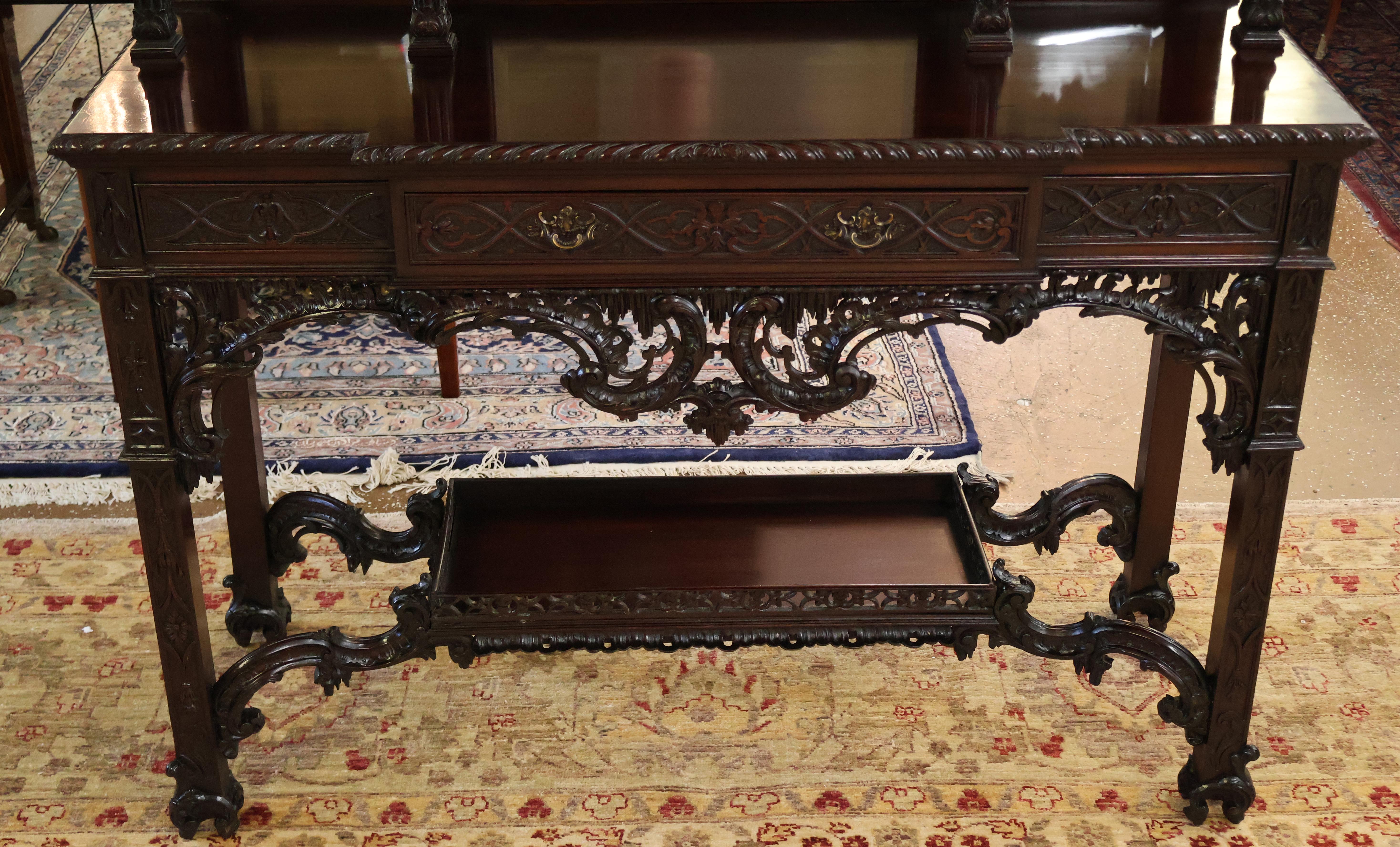 Edwards & Roberts 19th Century Chinese Chippendale Mahogany Etagere Cabinet In Good Condition For Sale In Long Branch, NJ
