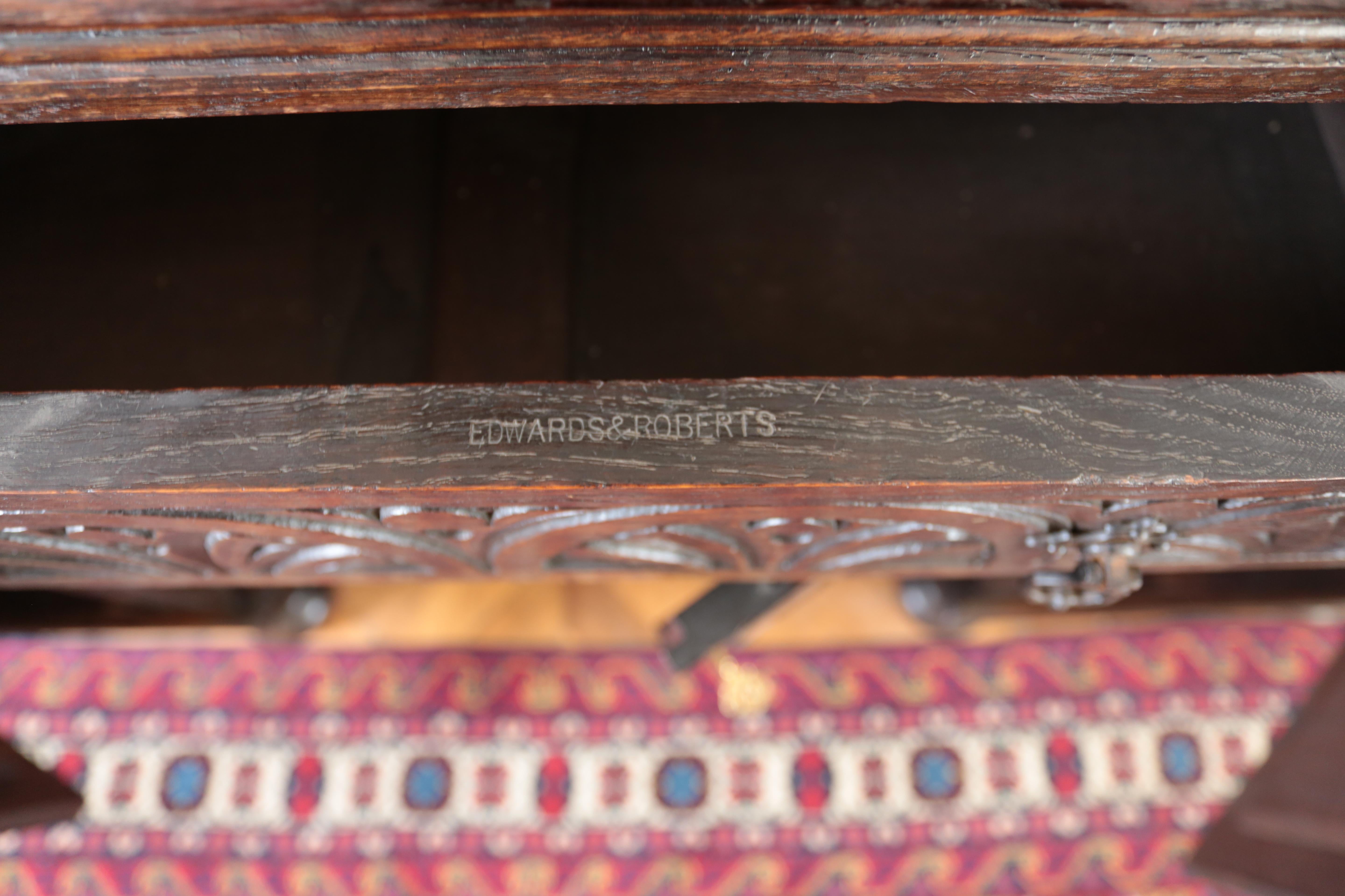 Antikes viktorianisches Sideboard von Edwards & Roberts im Angebot 1