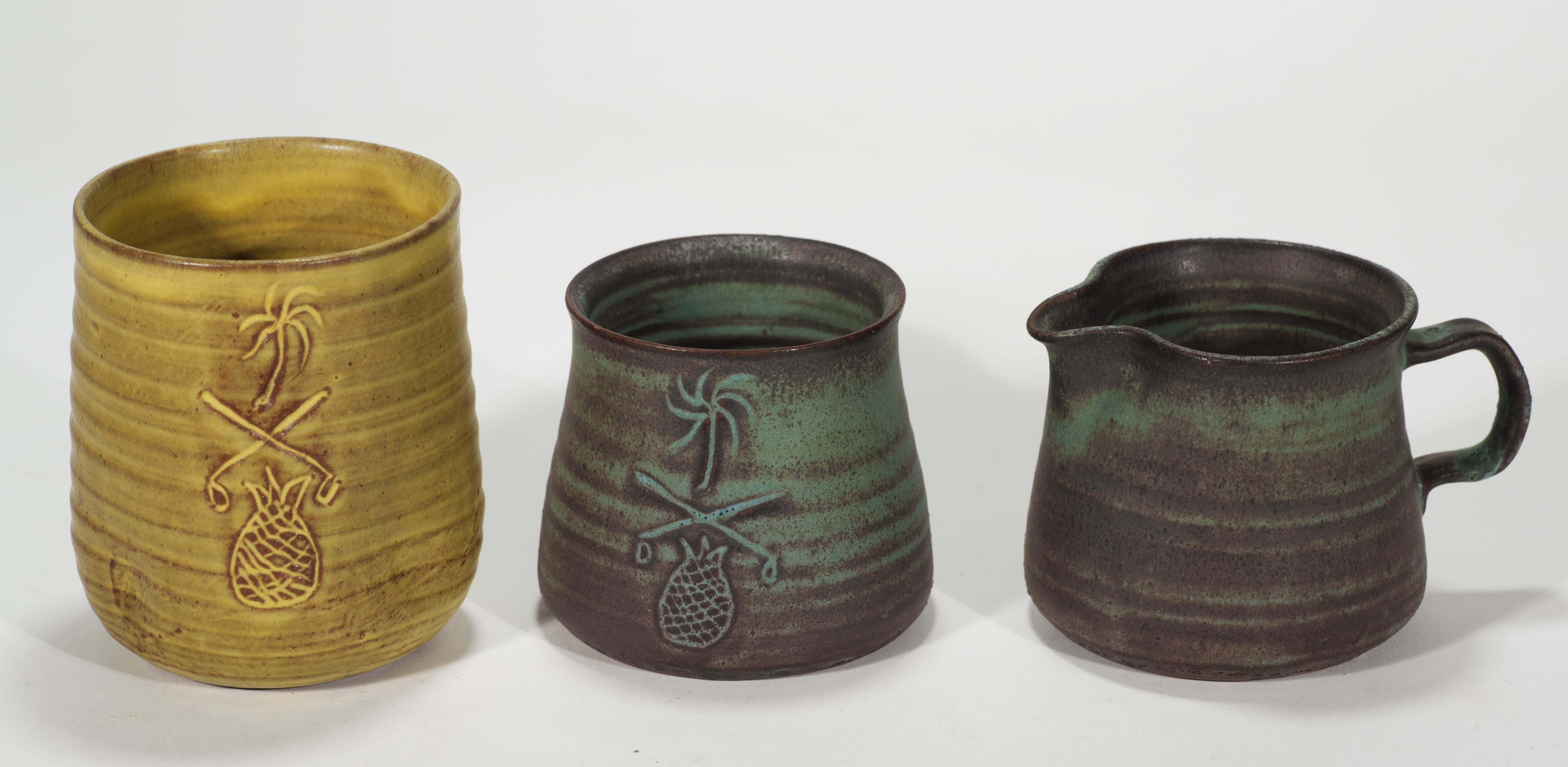Mid-Century moderno Set di 3 vasi in ceramica di Edwin e Maribel Todd, Giamaica 1969 in vendita