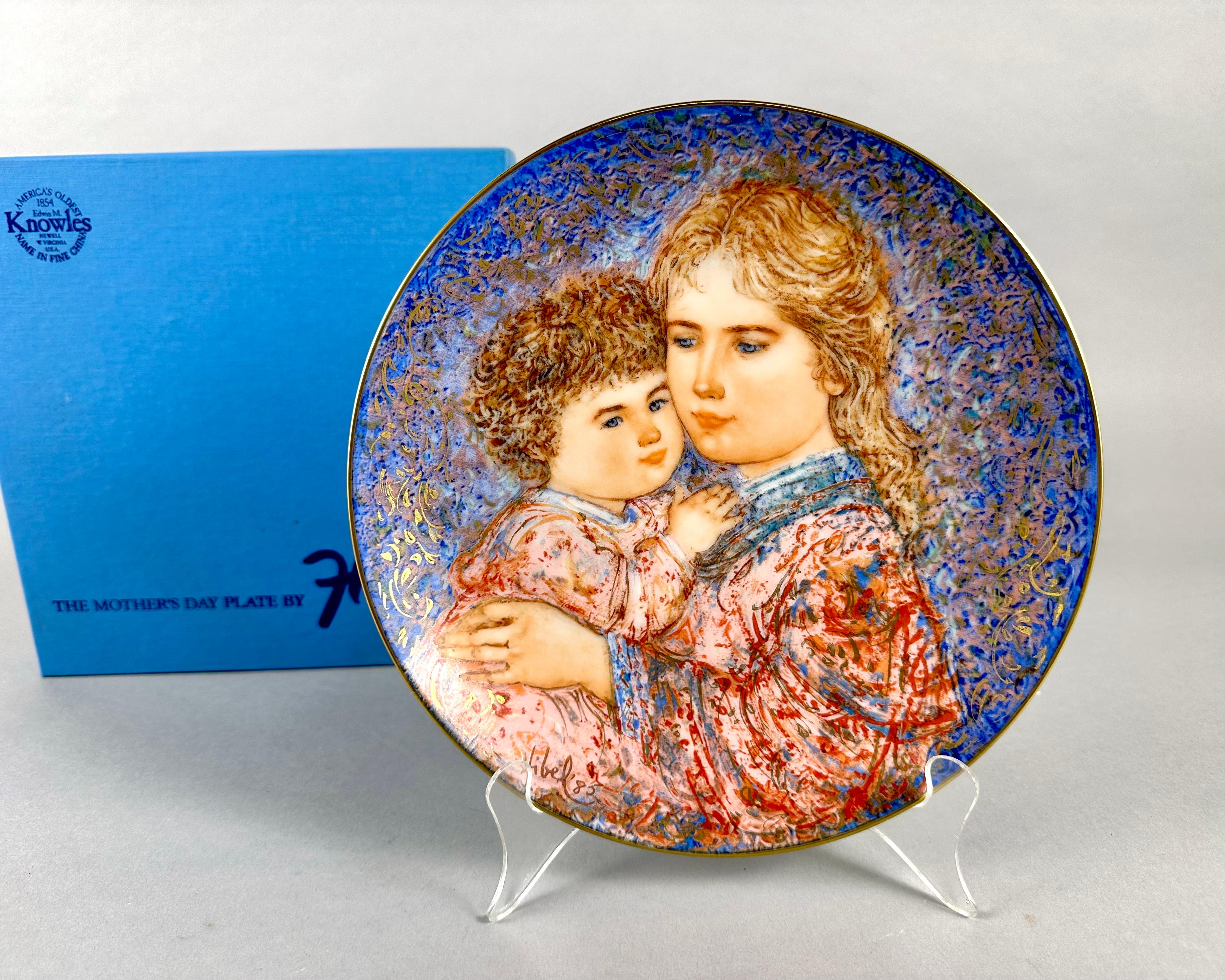 American Plates Edwin M.Knowles - Edna Hibel Mother's Day Limited Edition Collectibles For Sale