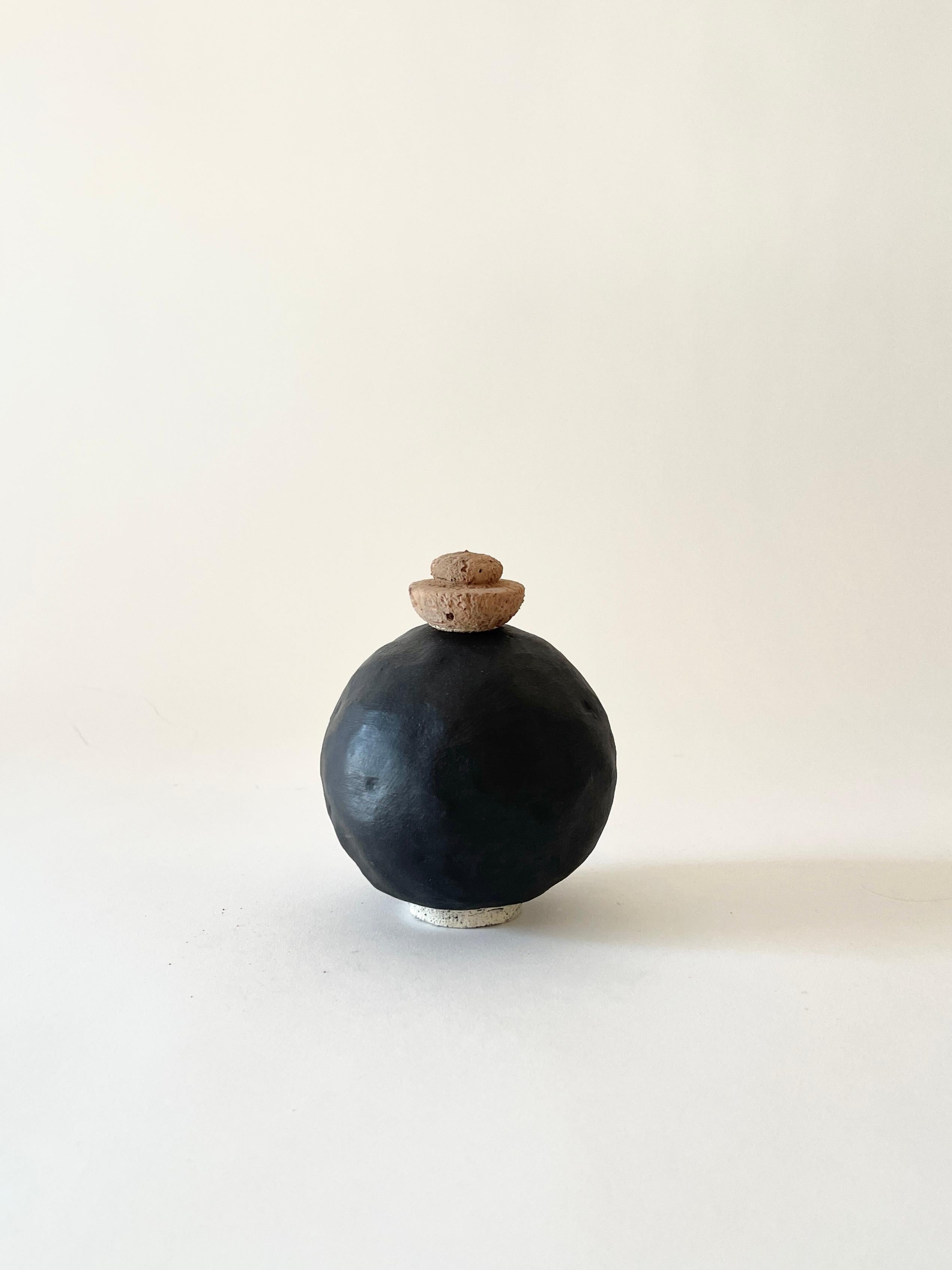 American Edwina Black Vase by Meg Morrison For Sale