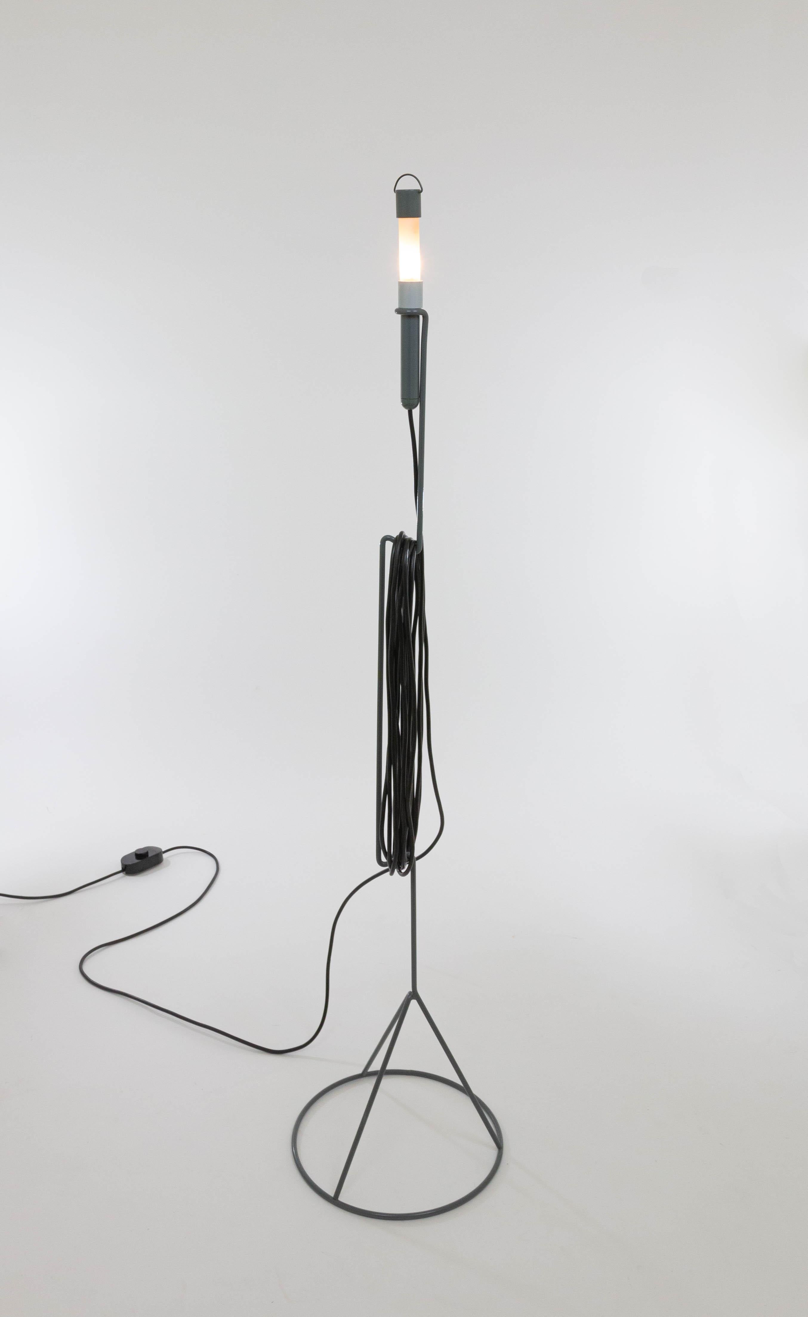 Stehlampe Edy von Piero Castiglioni für Fontana Arte, 1980er Jahre (Moderne der Mitte des Jahrhunderts) im Angebot