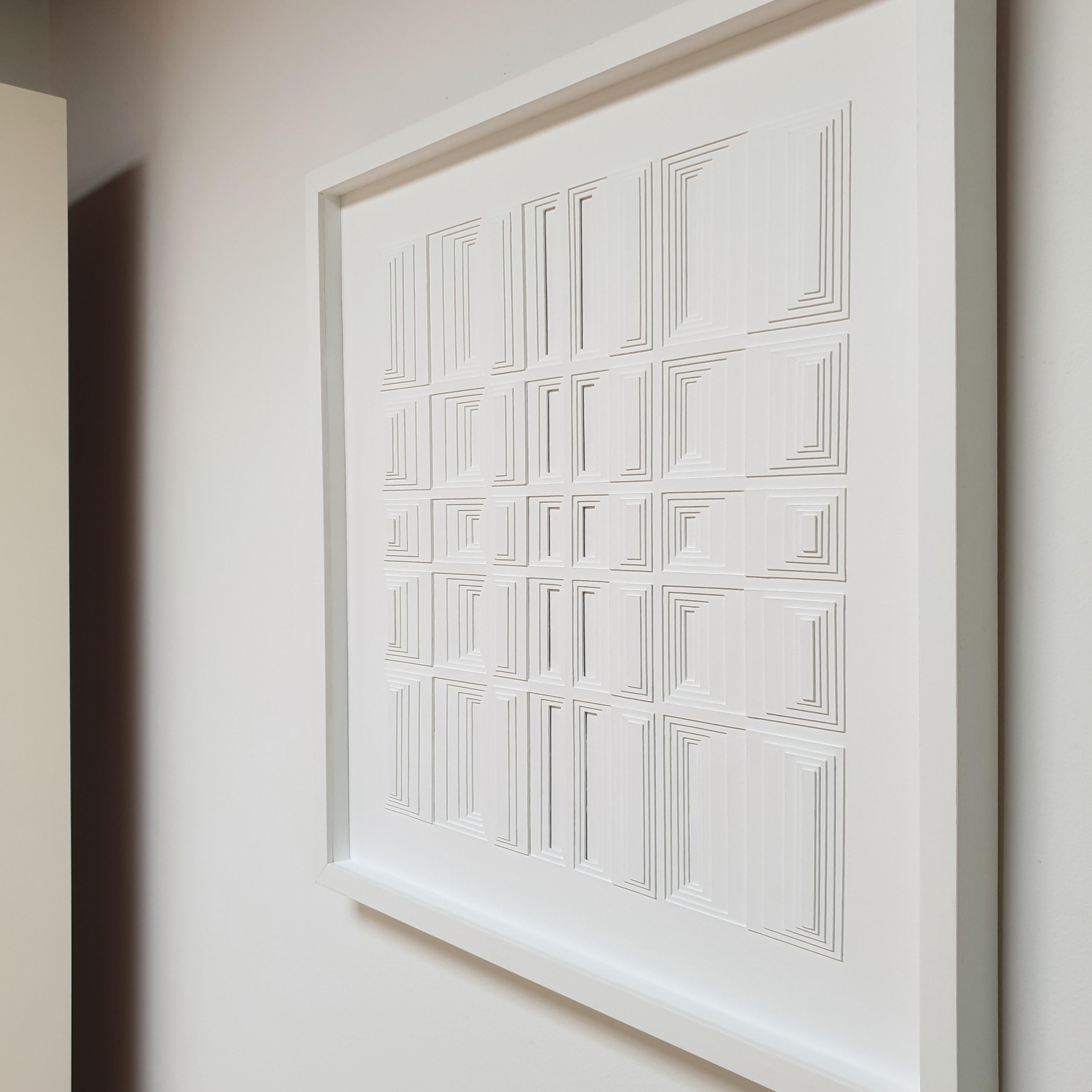 BB41222 is a unique one-of-a-kind contemporary modern painting relief by Dutch artist Eef de Graaf. The relief is made from meticulously hand cut cardboard elements finished with a matt white acrylic paint. This art work is mounted in a simple white