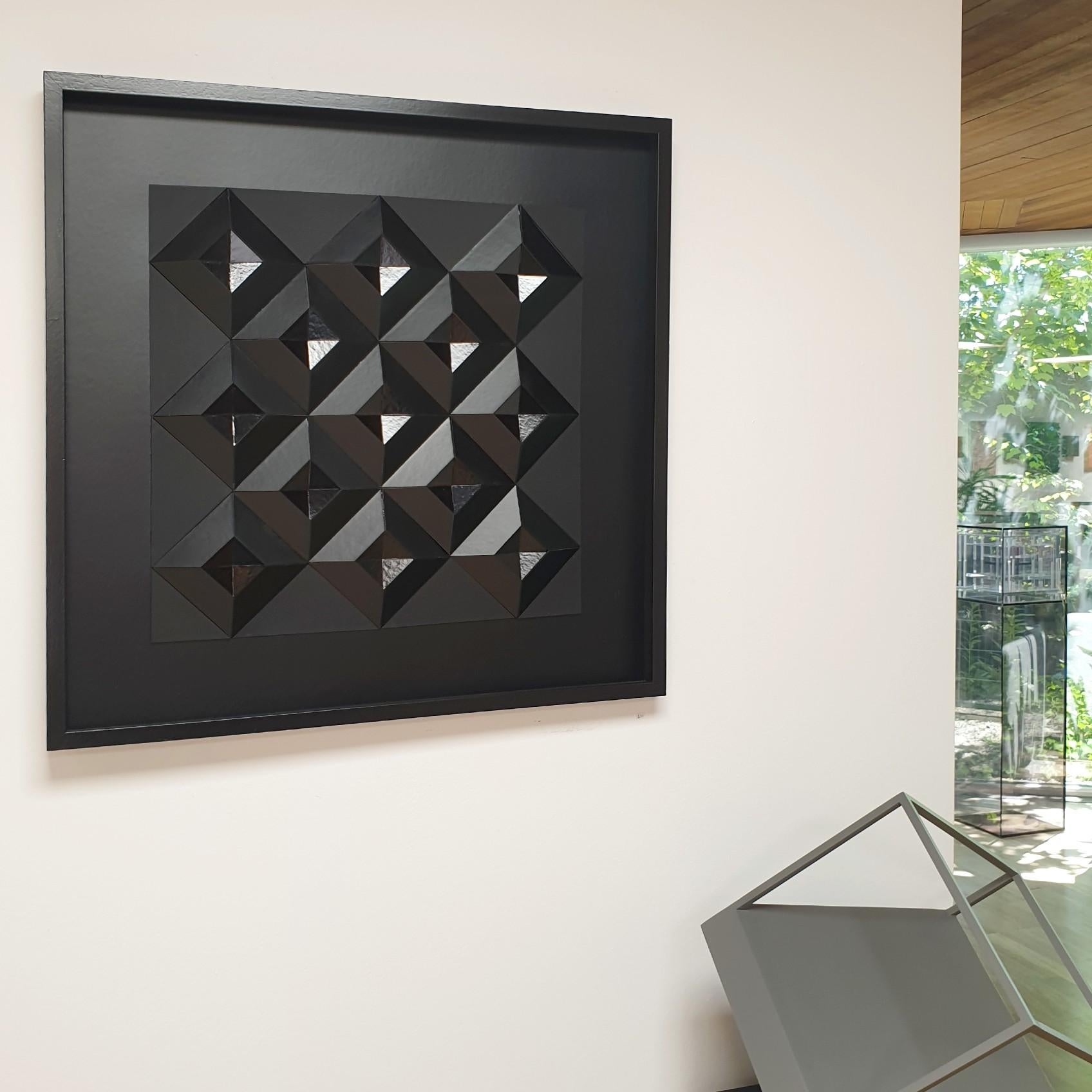 Diamond shape variation no. 6 - contemporary modern abstract painting relief - Painting by Eef de Graaf