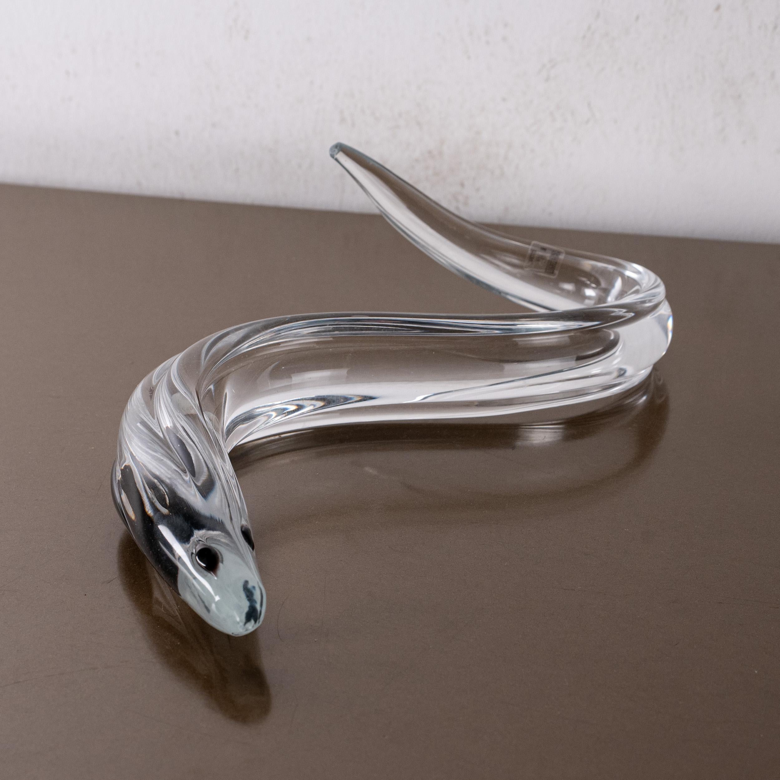Unique Eel Sculpture in Crystal Murano glass with Black decorations, Italy in stock

Dimensions: L 30 cm x H 8 cm x D 30 cm ( L 11.8