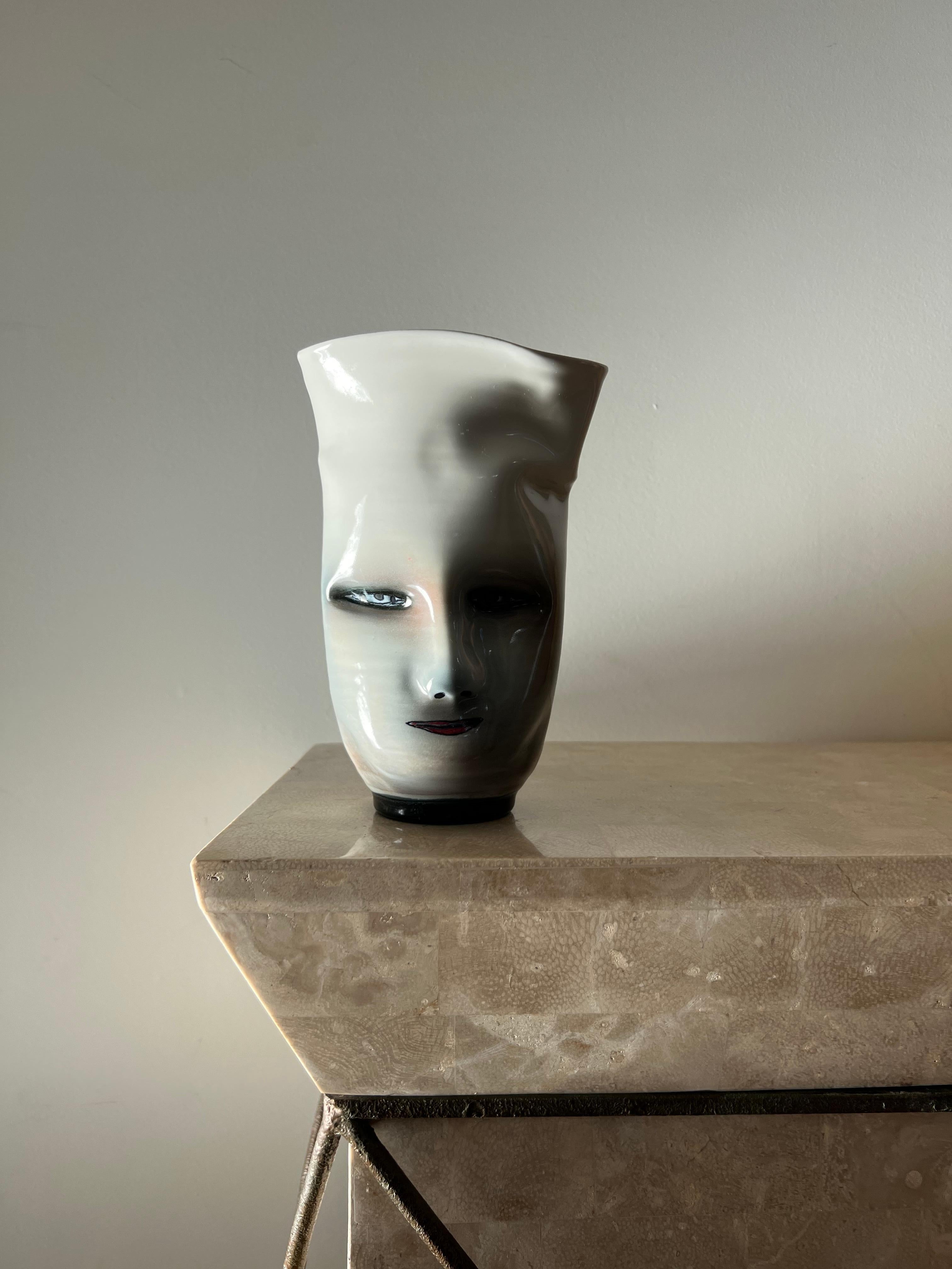 Vase à visage postmoderne Eerie de l'artiste Bing Gleitsman, 1996 4