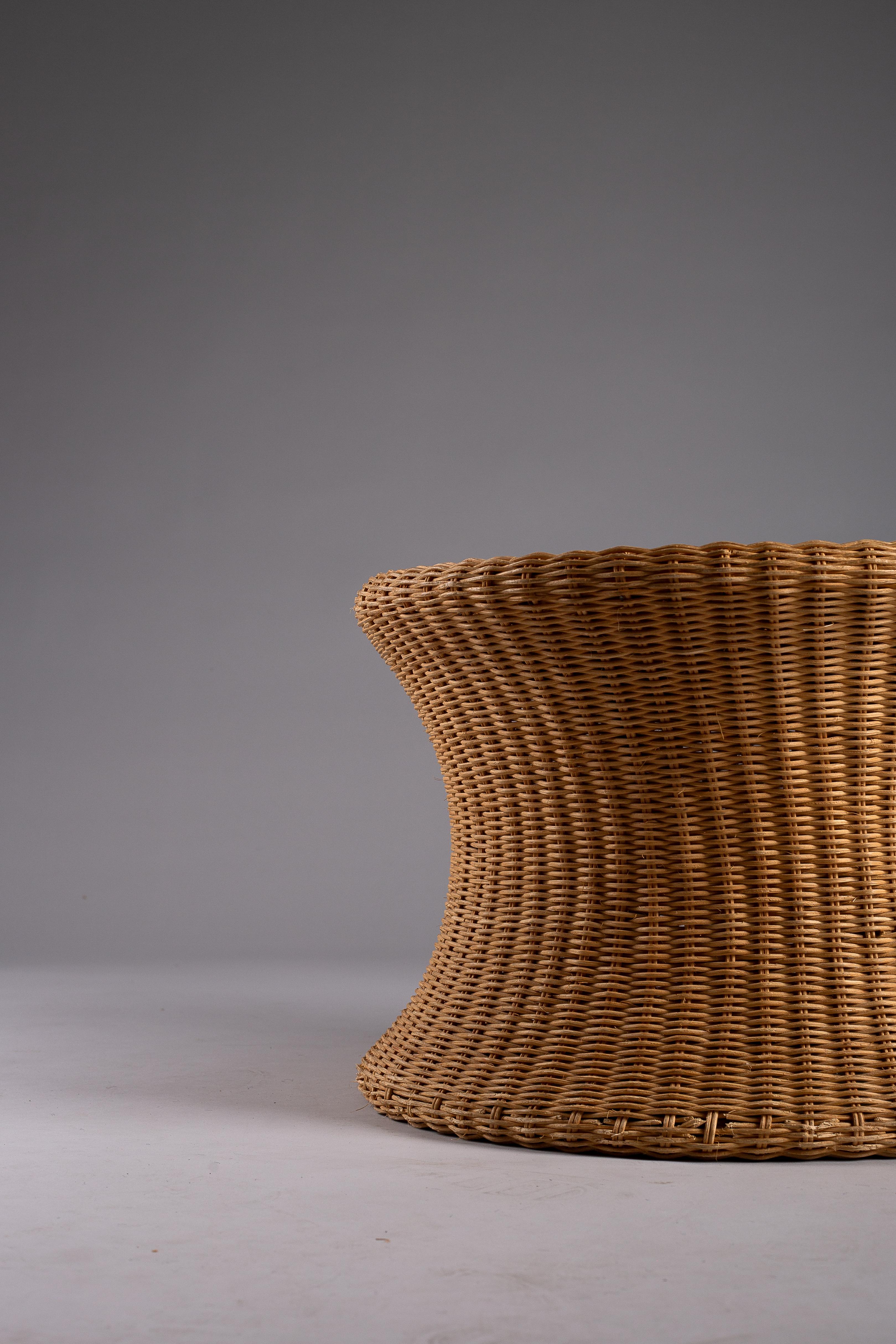 Eero Aarnio, tabouret Juttu en osier des années 1960 pour Artek État moyen - En vente à Turku, Varsinais-Suomi