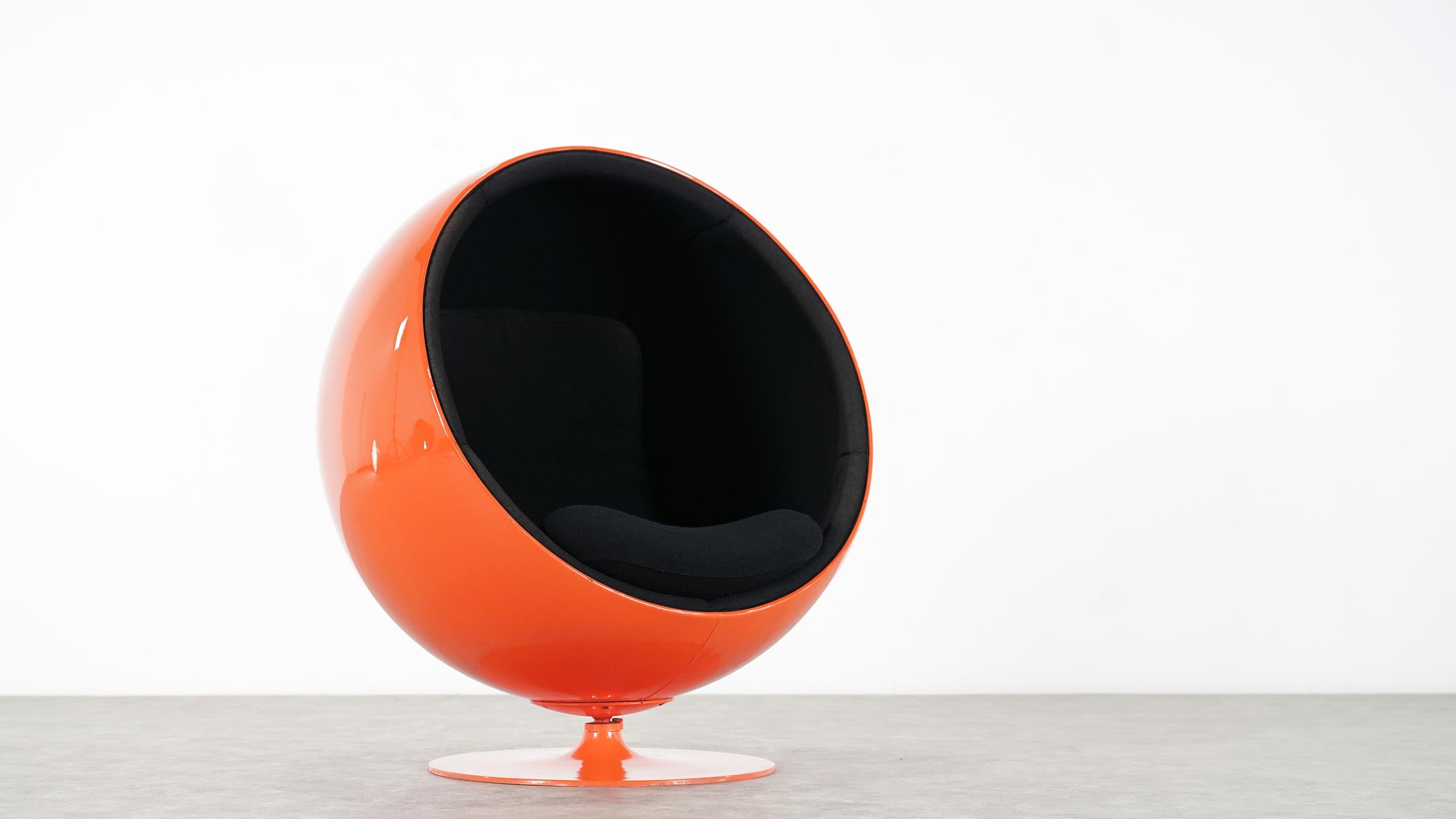 Eero Aarnio, Ball Chair by Asko, Signed 1, Edition in Bright Orange 1963 Finland 3