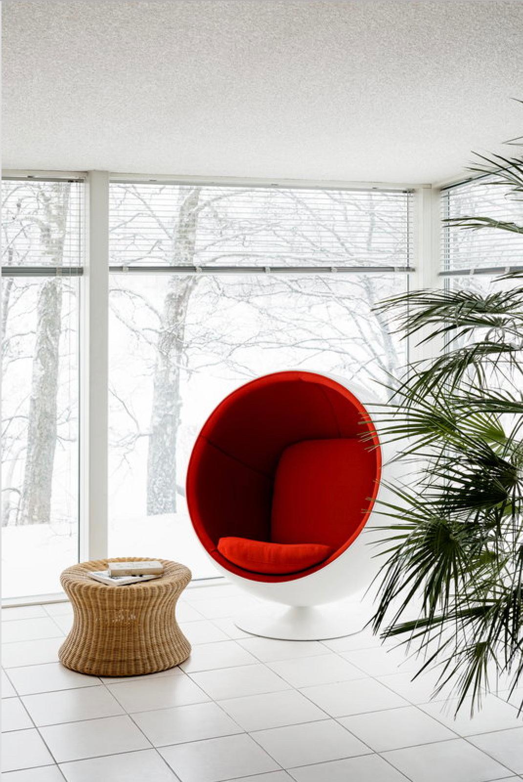 Finnish Eero Aarnio Ball chair in Kvadrat Hallingdal Red 65 